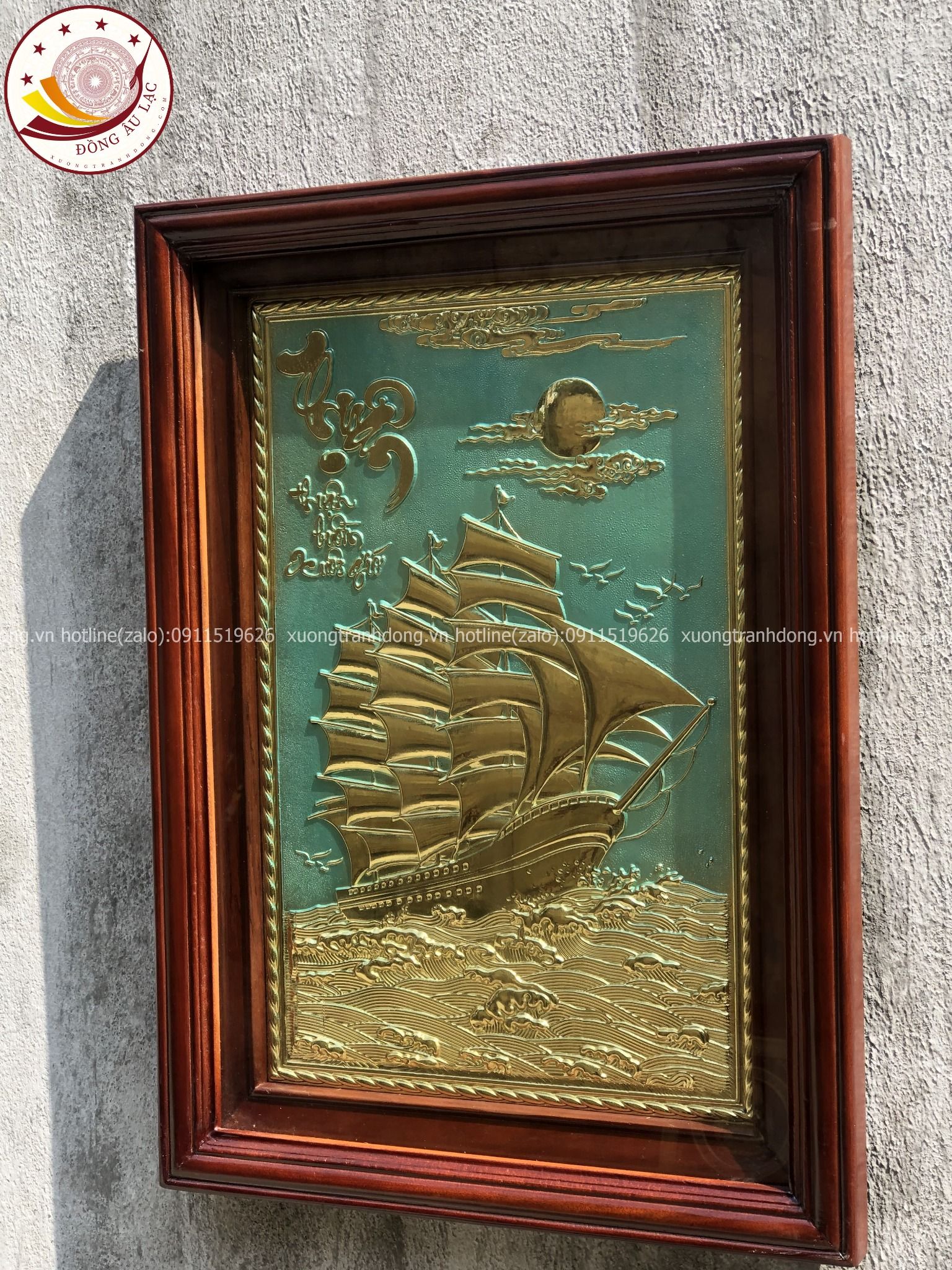 tranh qua tang thuan buom xuoi gio dong vang kich thuoc 38x54cm mau 1 xuong tranh dong