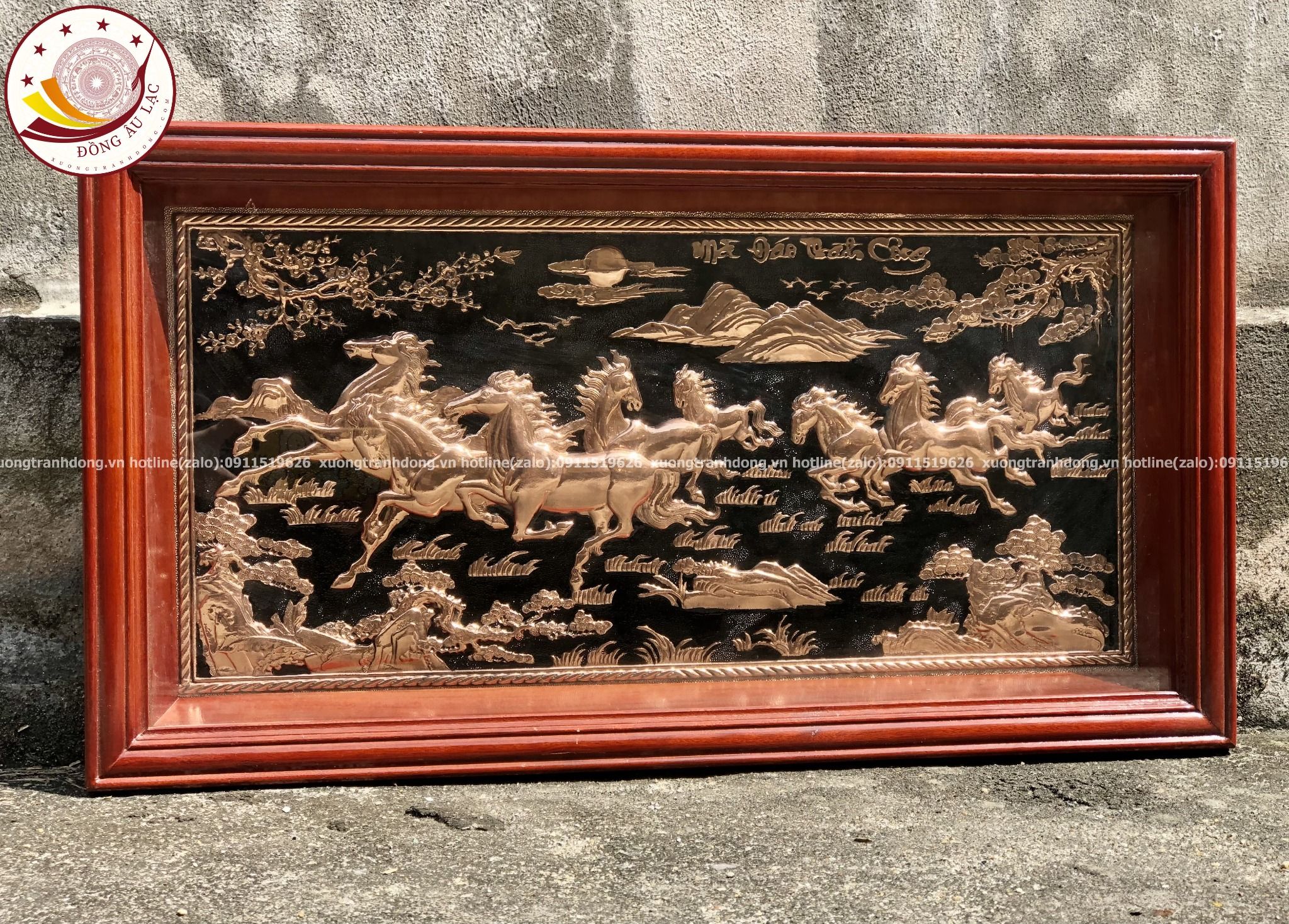 tranh qua tang ma dao thanh cong dong do nen den kich thuoc 50x90cm mau 2 xuong tranh dong