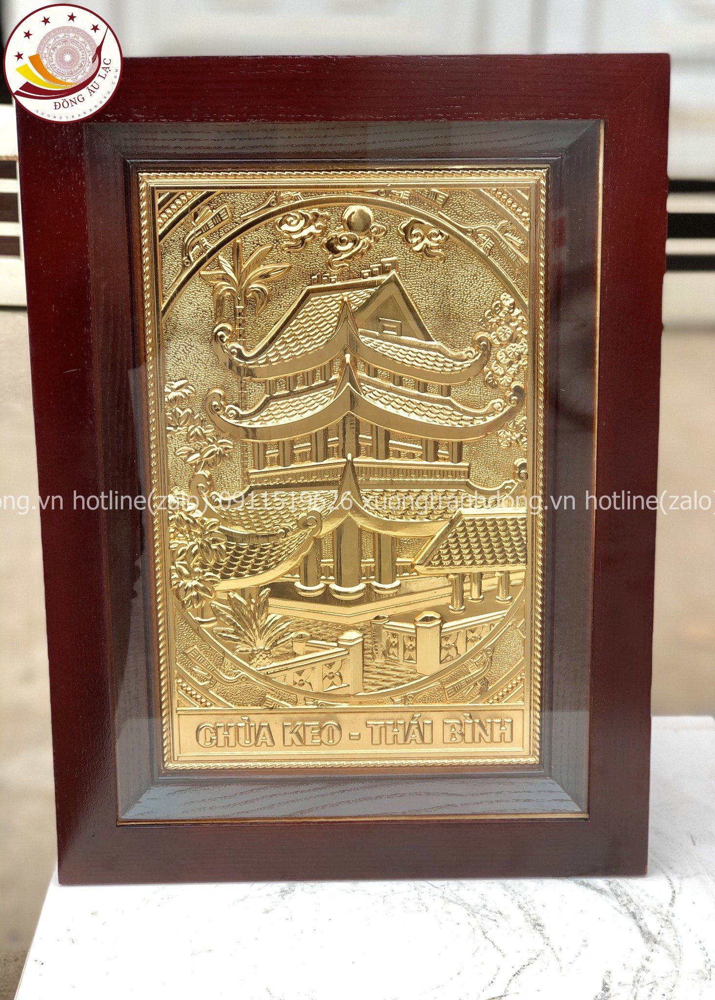 tranh qua tang danh lam chua keo thai binh dong vang dat vang 24k kich thuoc 28x38cm mau 2 xuong tranh dong