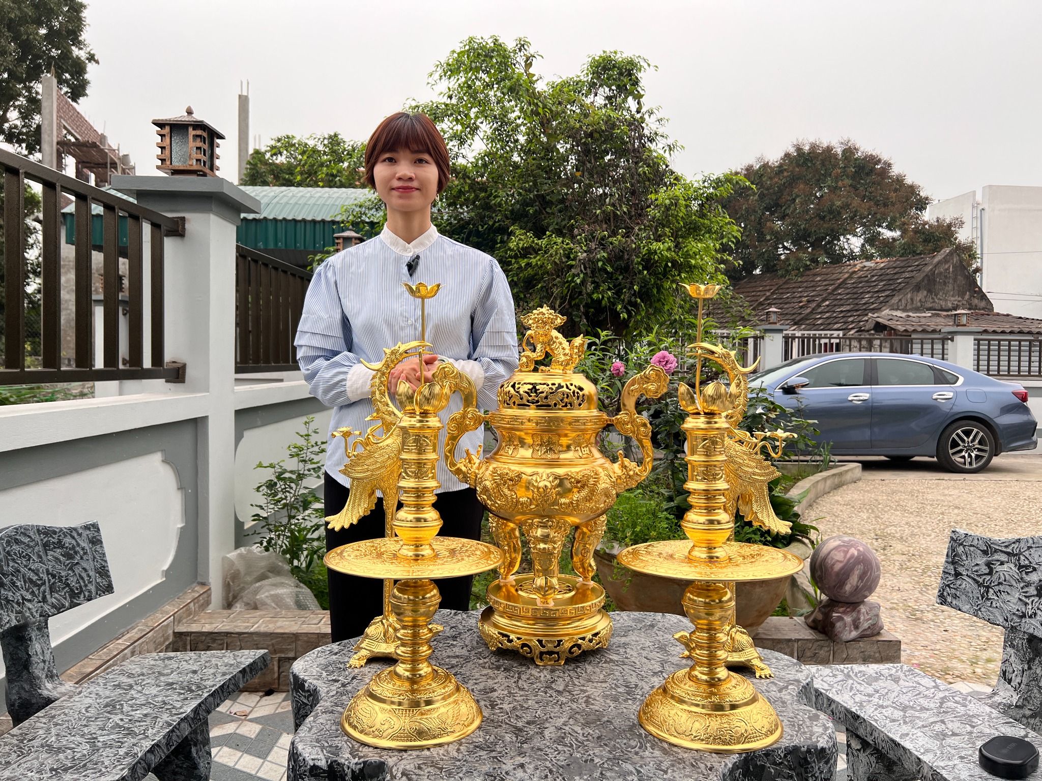 bo ngu su dong vang dat vang dinh rong cao 60cm xuong tranh dong