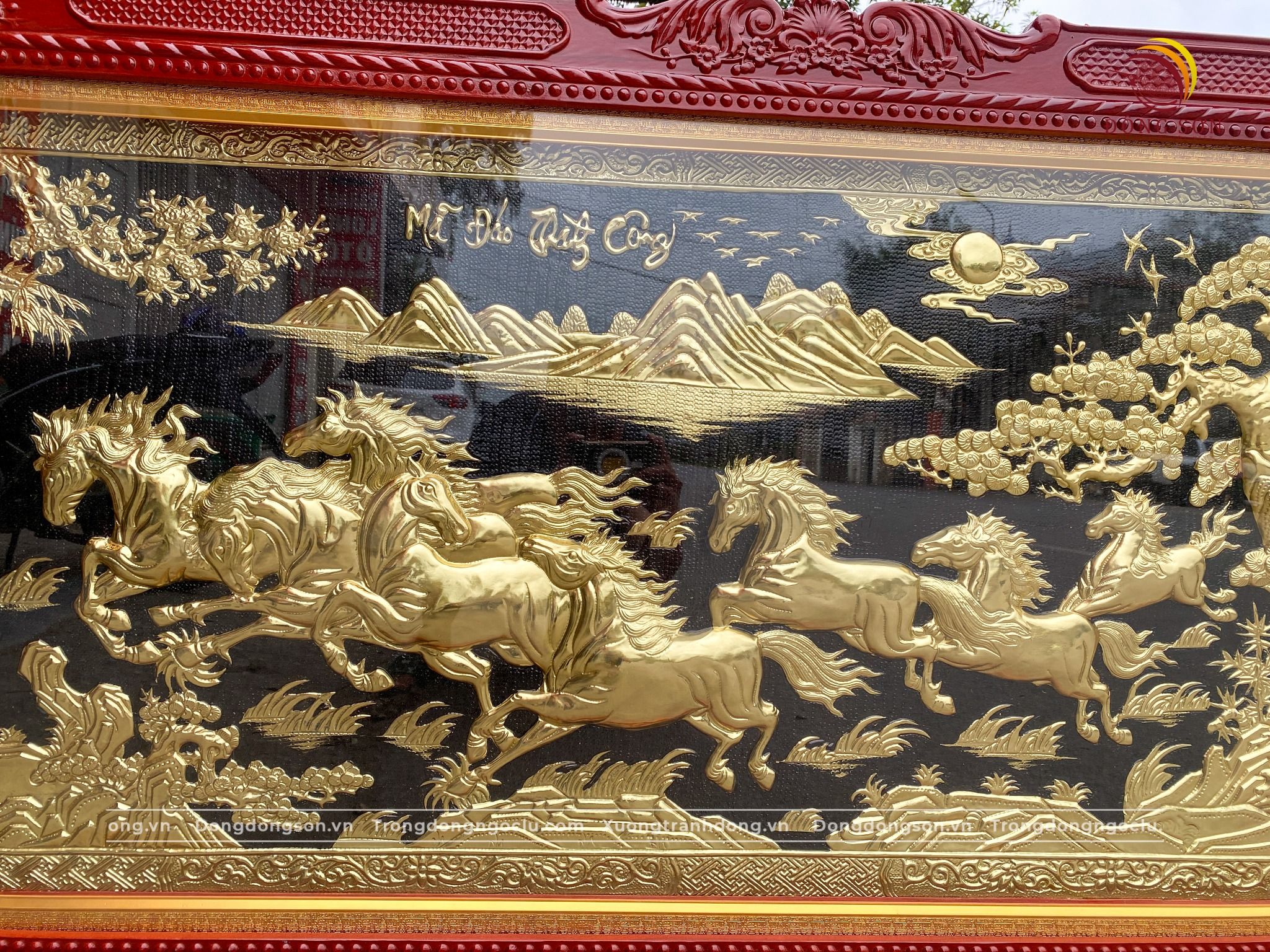 tranh ma dao thanh cong bang dong dat vang kt 1m7x90cm