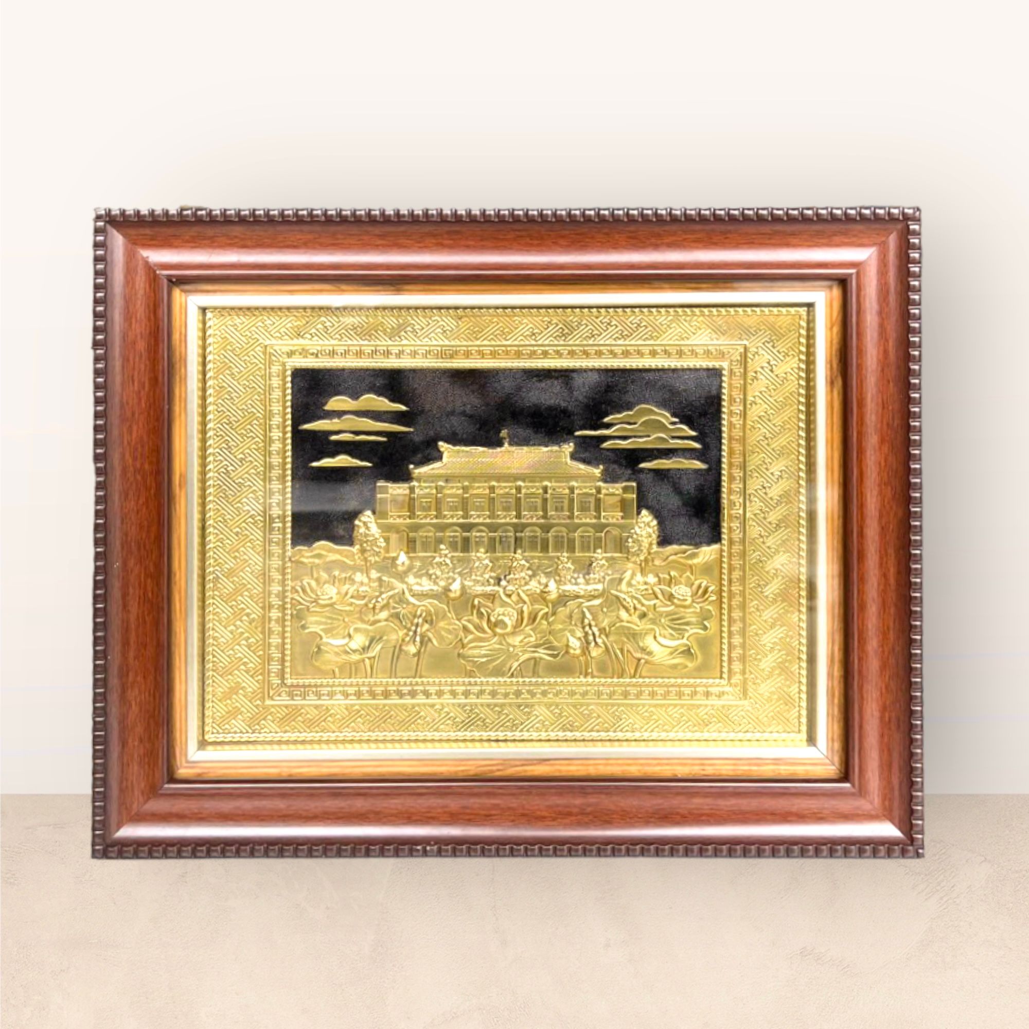 tranh qua tang danh lam ben nha rong bao tang ho chi minh dong vang kich thuoc 28x34cm mau 1 xuong tranh dong