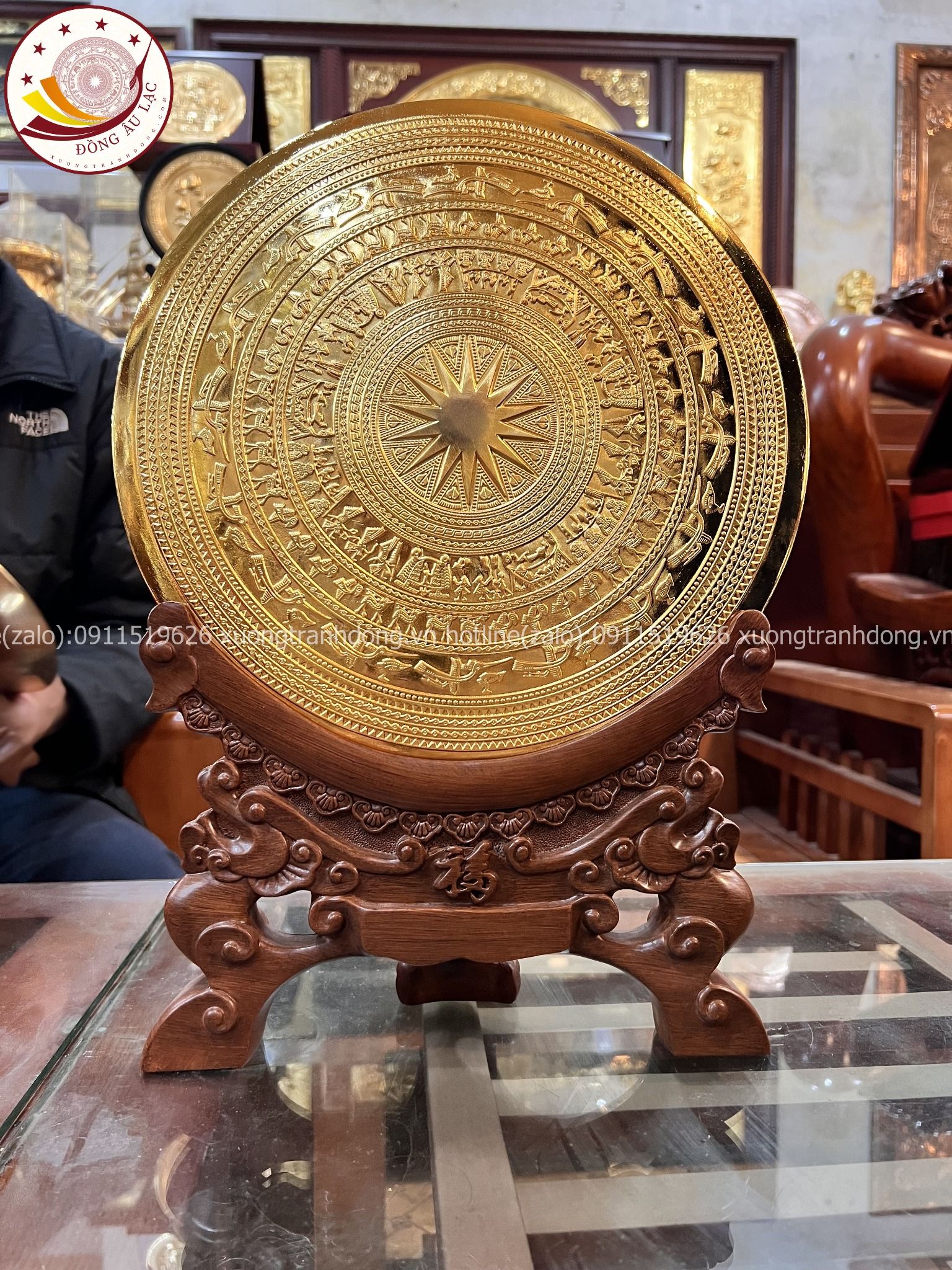 tranh qua tang tranh trong bang dong vang ma vang 24k duong kinh 30cm xuong tranh dong