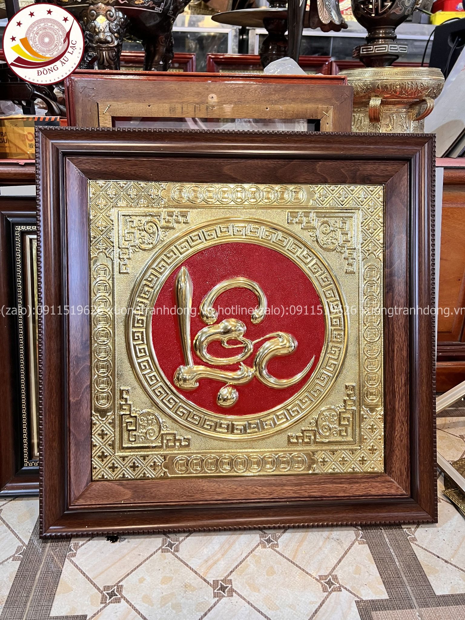 tranh qua tang chu loc bang dong vang kich thuoc 45x45cm mau 3 xuong tranh dong