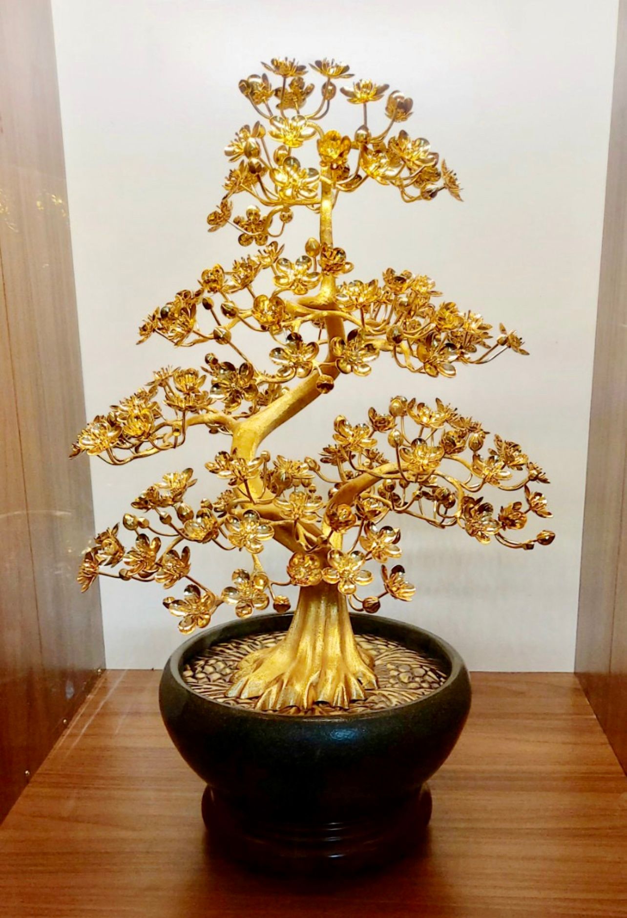 chau hoa mai dong vang ma vang 24k cao 70cm xuong tranh dong