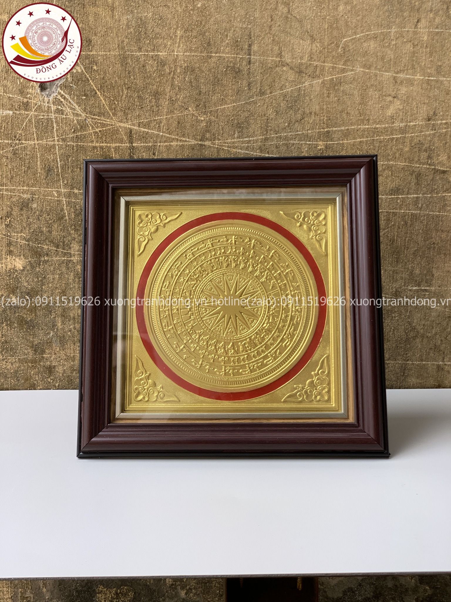 tranh qua tang tranh trong bang dong vang dat vang kich thuoc 26x26cm xuong tranh dong