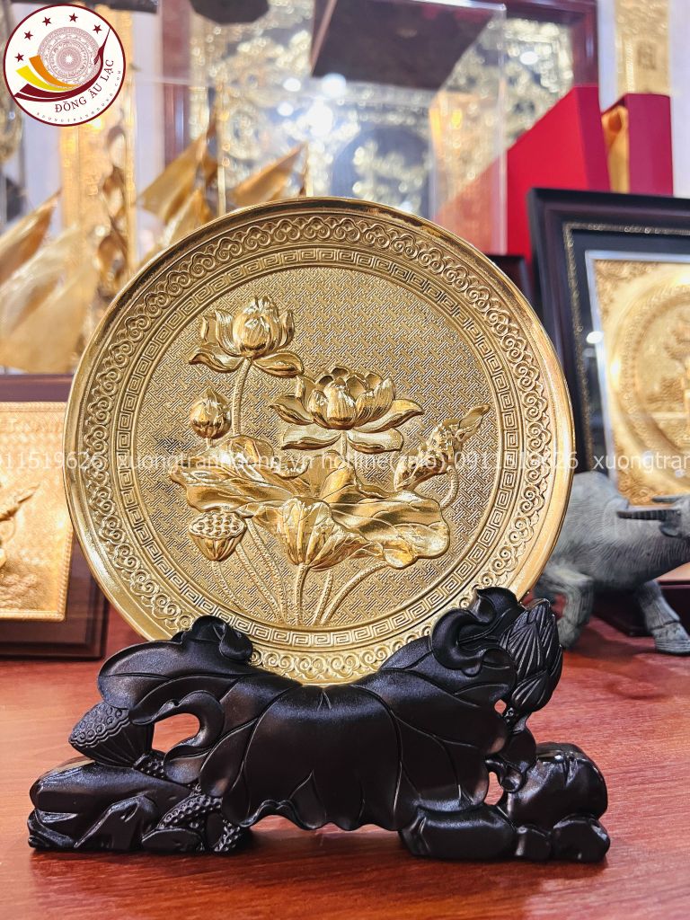 tranh đồng quà tặng