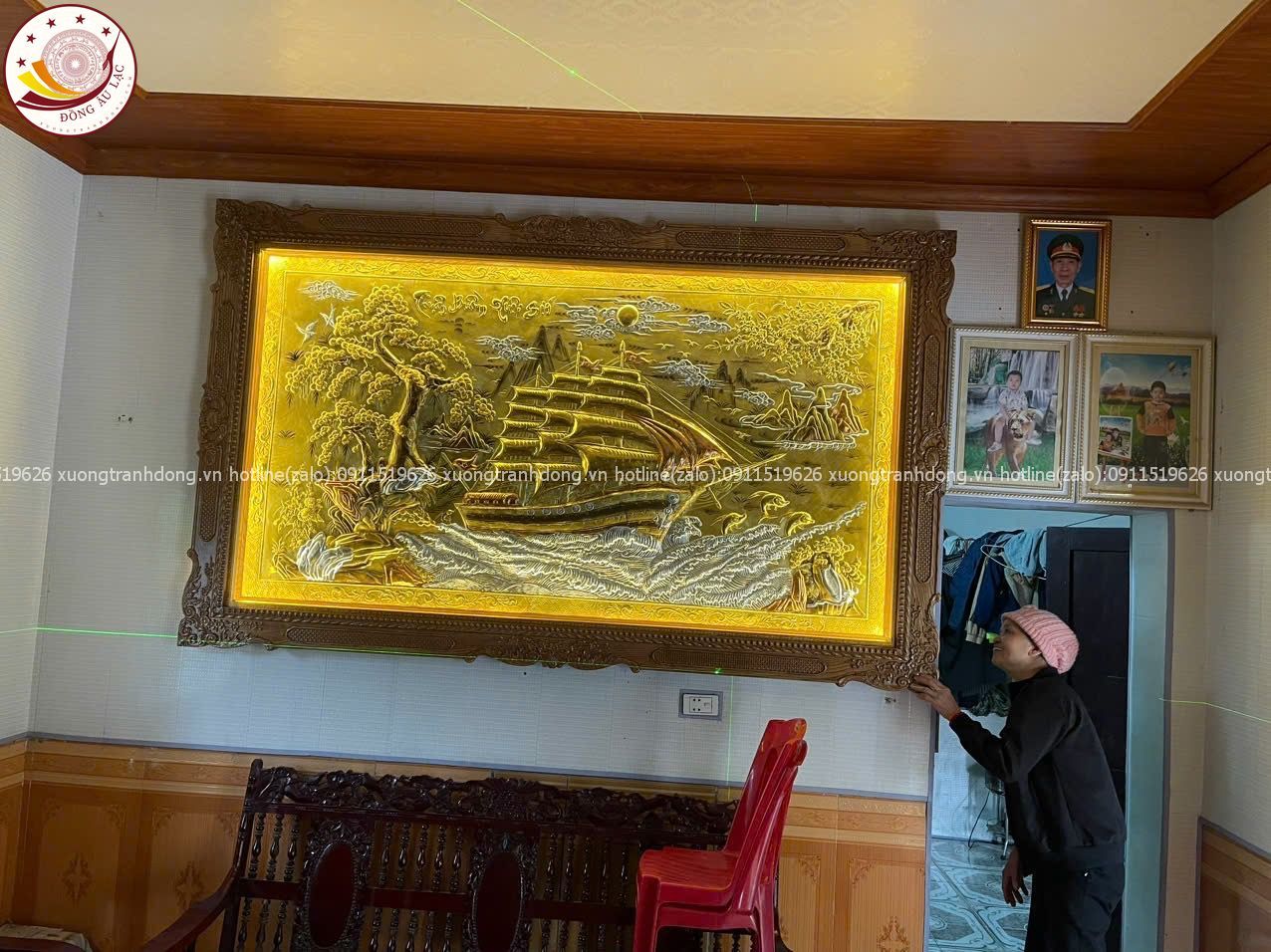 tranh thuan buom xuoi gio bang dong vang xuoc dat khung duc kt 1m55x2m55 xuong tranh dong
