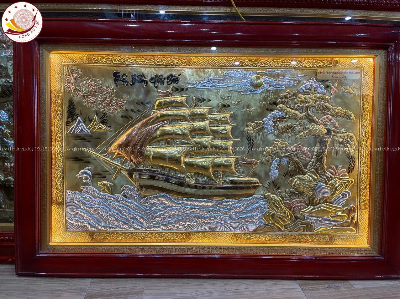 tranh qua tang thuan buom xuoi gio dong vang nen xuoc dat kich thuoc 72x112cm mau 2 xuong tranh dong