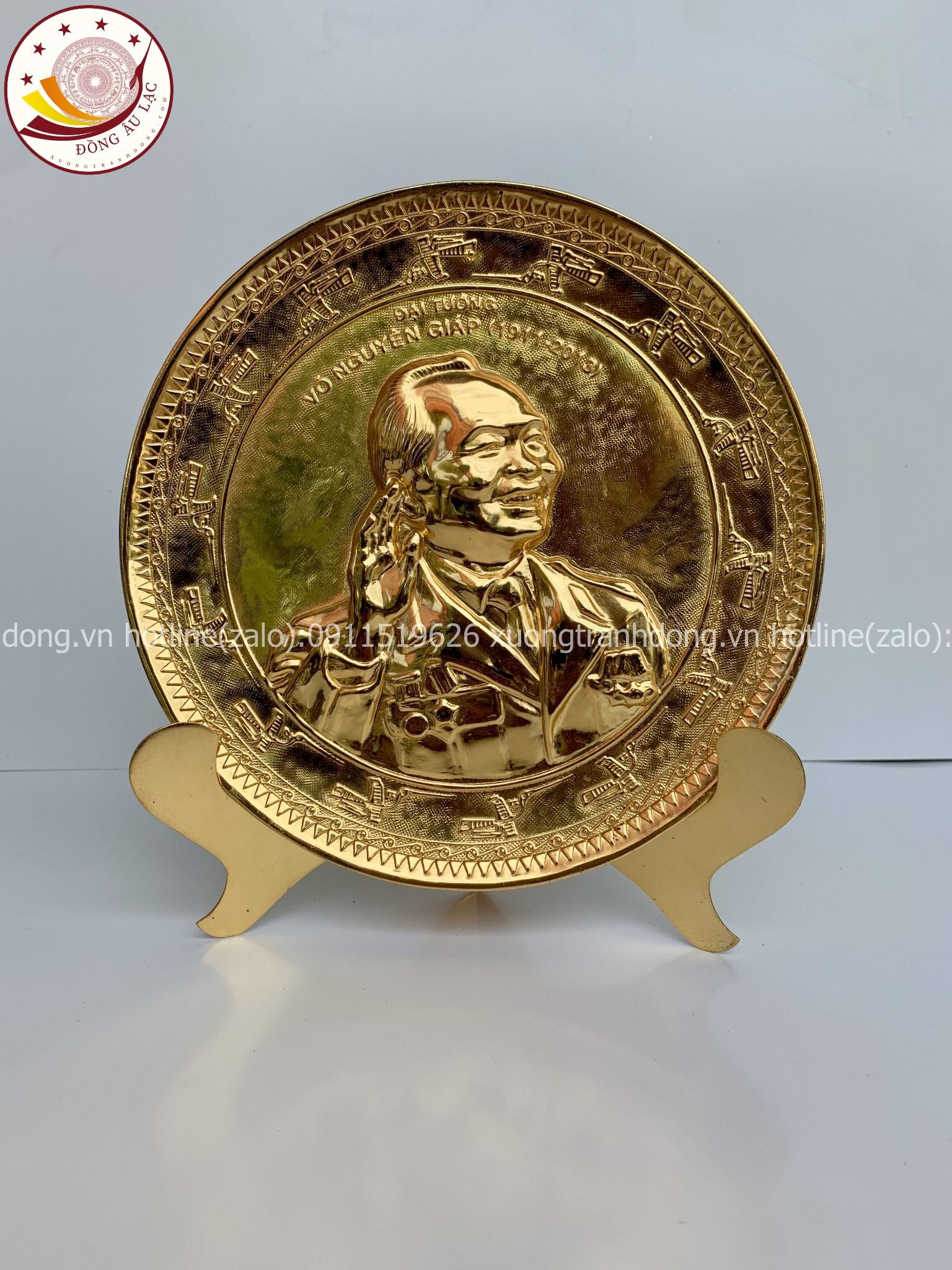 tranh qua tang danh nhan tranh bac giap de ban dong vang ma vang 24k duong kinh 19cm xuong tranh dong