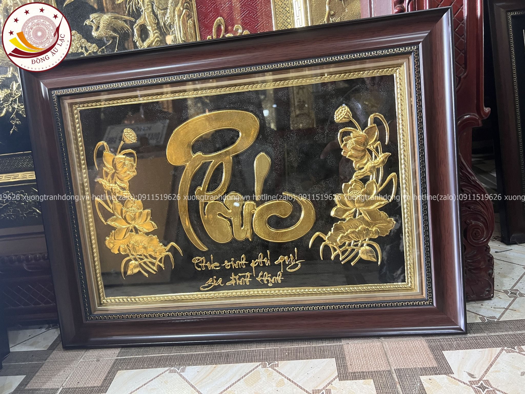 tranh qua tang chu phuc bang dong vang dat vang kich thuoc 38x54cm mau 2 xuong tranh dong