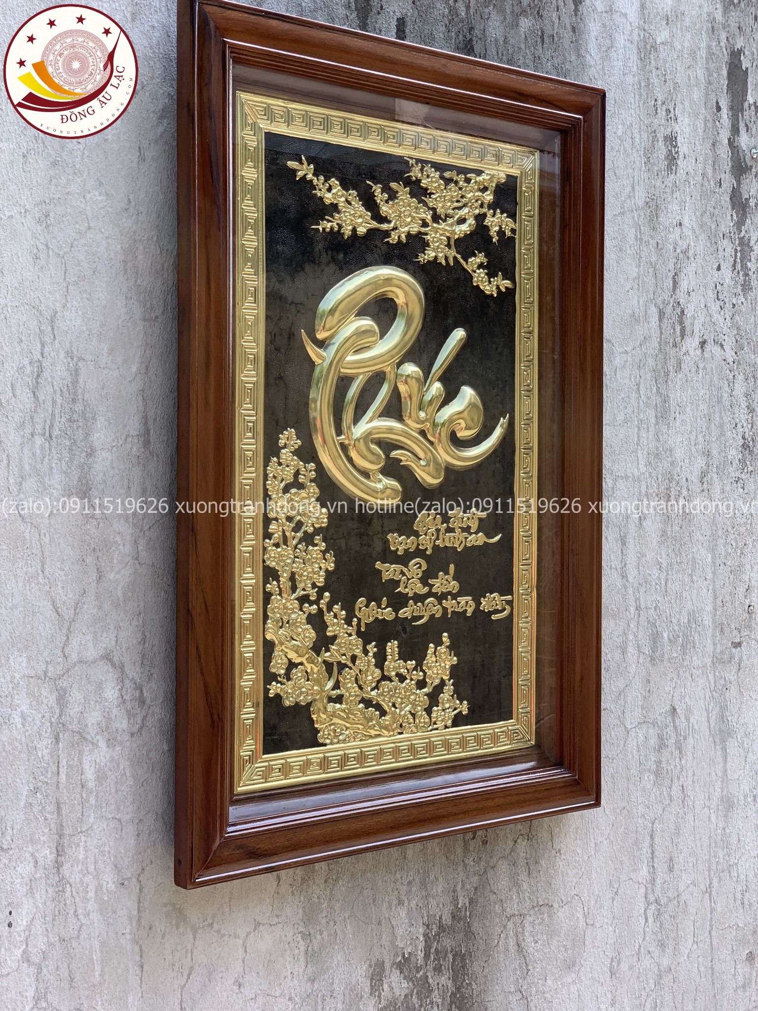 tranh qua tang chu phuc bang dong vang kich thuoc 55x81cm xuong tranh dong