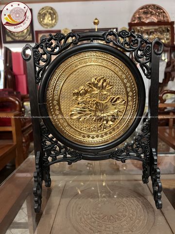 tranh sen de ban dong vang ma vang 24k kich thuoc duong kinh 20cm xuong tranh dong