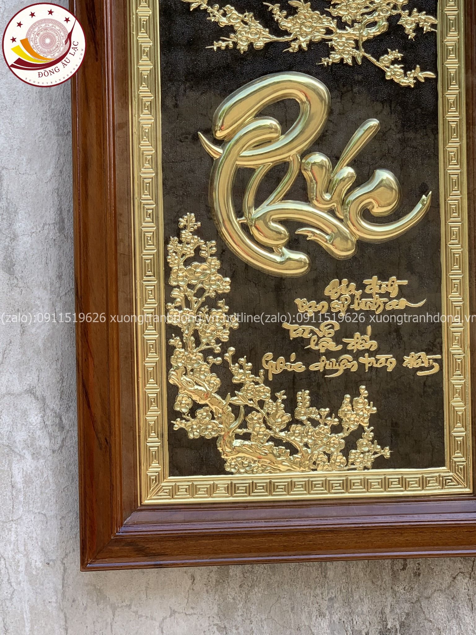 tranh qua tang chu phuc bang dong vang kich thuoc 55x81cm xuong tranh dong