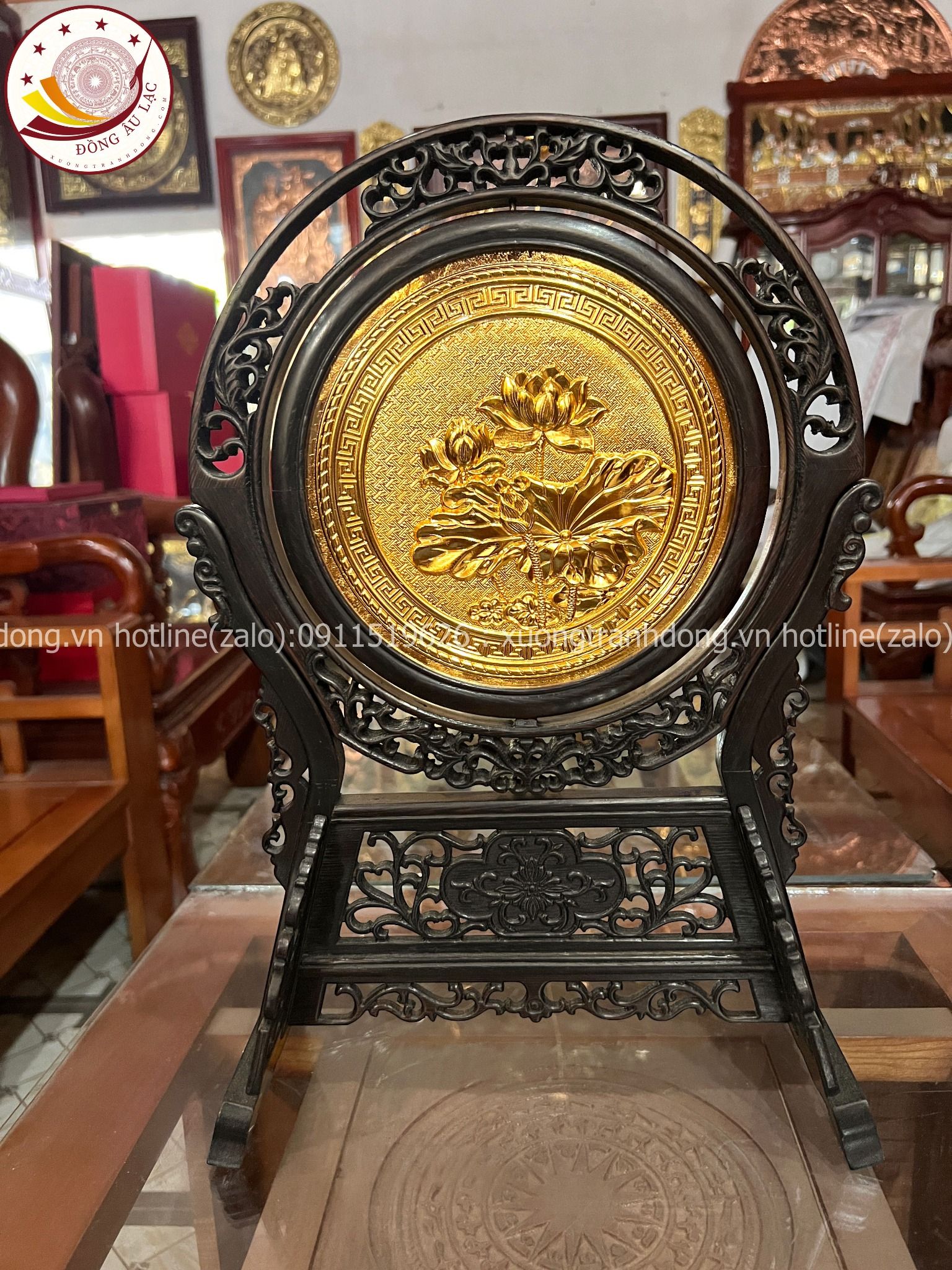 tranh qua tang hoa sen dong vang ma vang 24k duong kinh 20cm kich thuoc 44x31cm xuong tranh dong