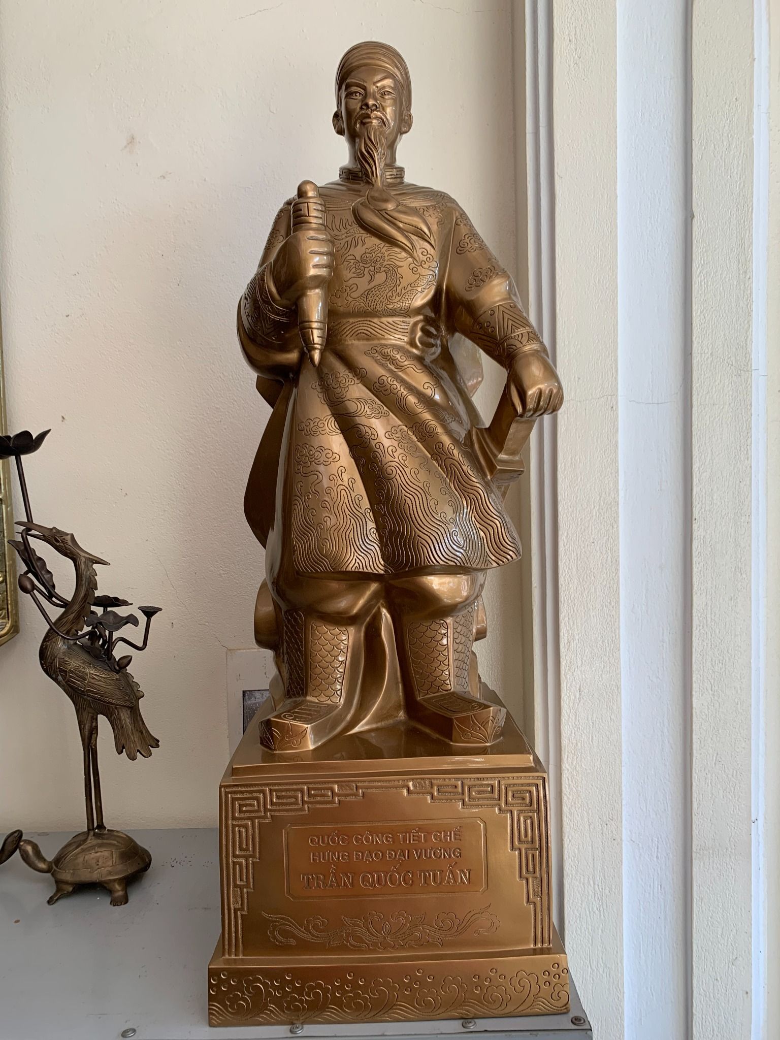 tuong tran quoc tuan dong do gia co cao 90cm xuong tranh dong