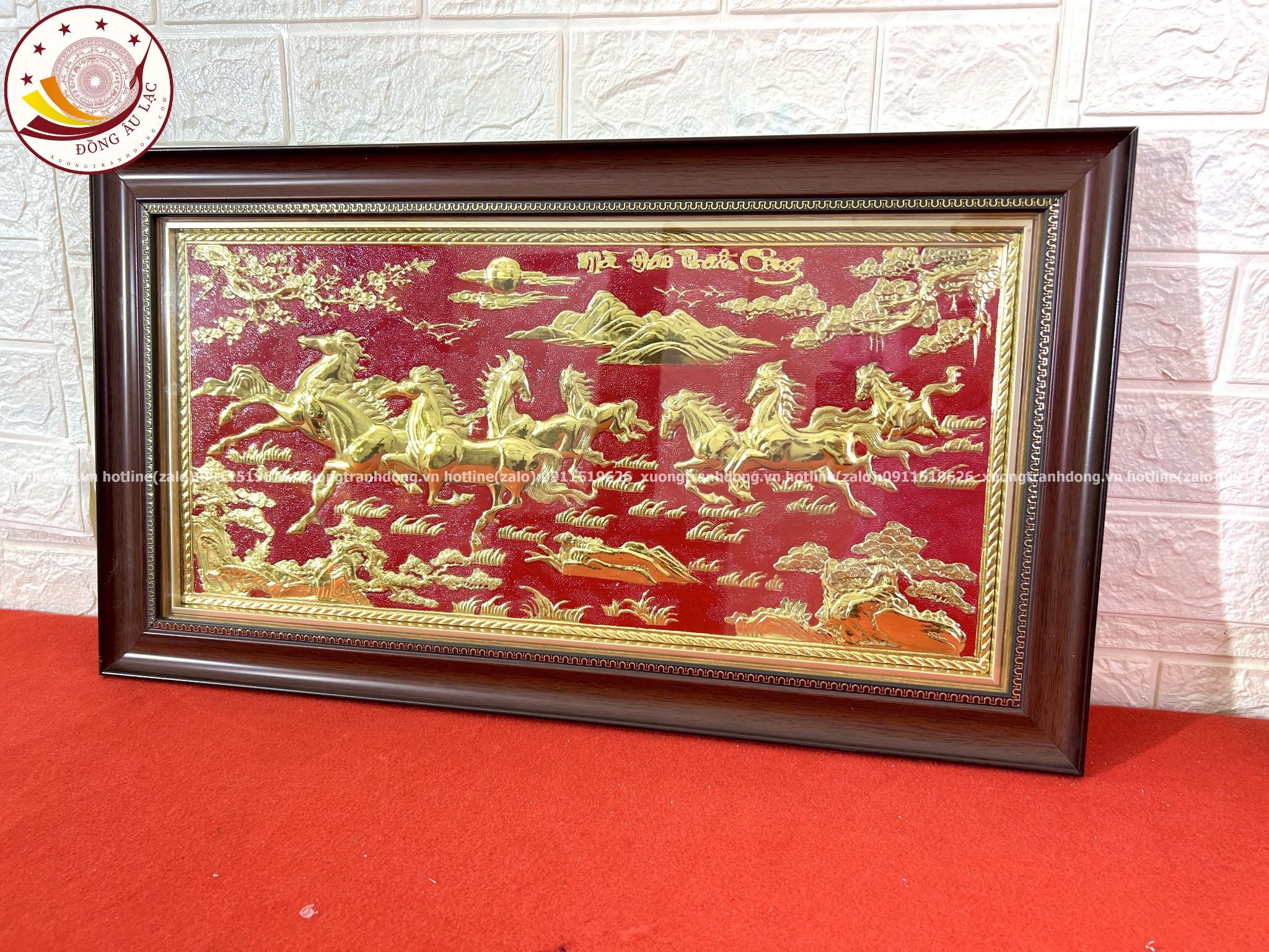 tranh qua tang ma dao thanh cong dong vang nen do kich thuoc 38x68cm mau 2 xuong tranh dong