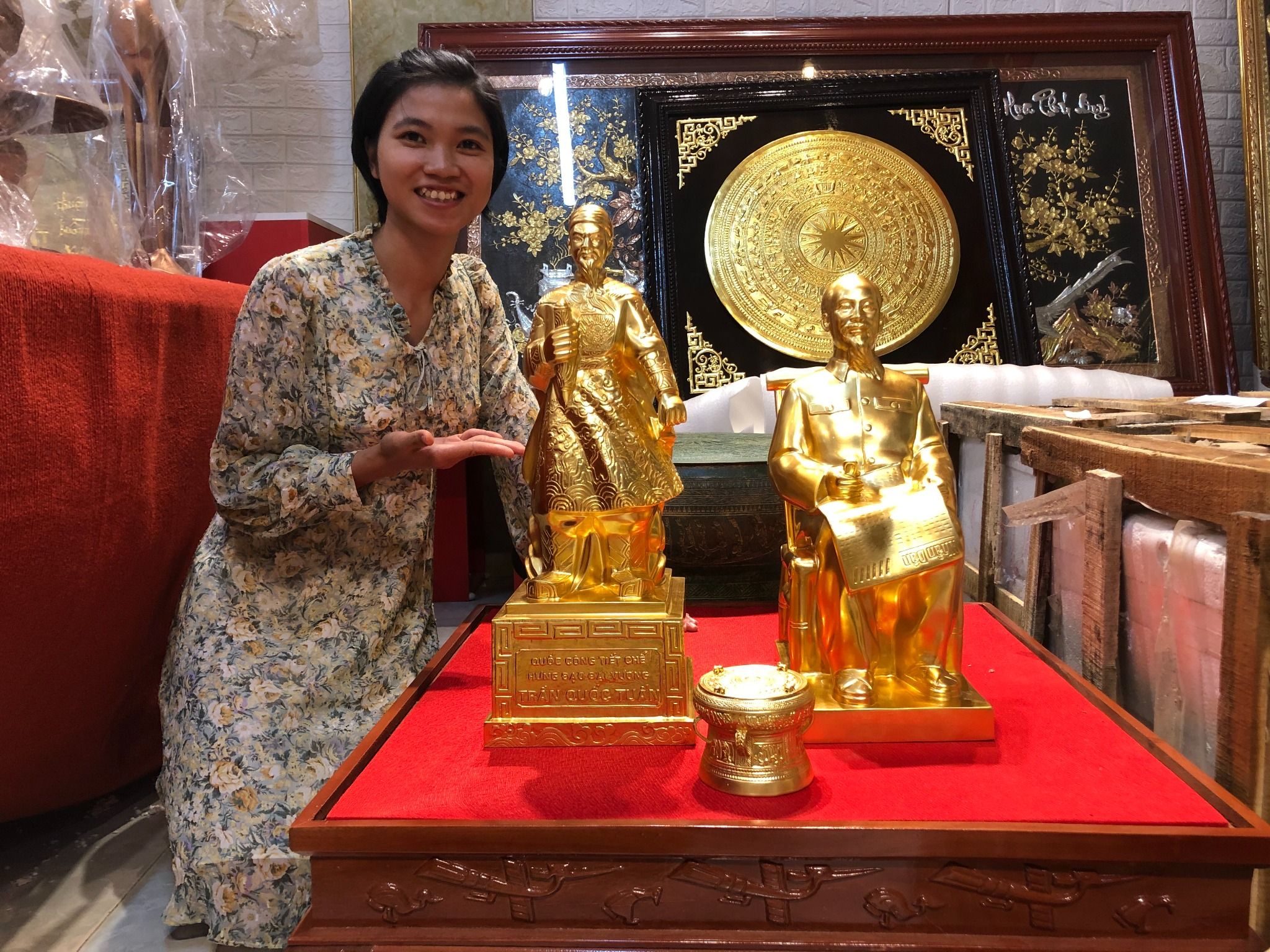 tuong bac ho ngoi ghe may dong do dat vang cao 42cm xuong tranh dong