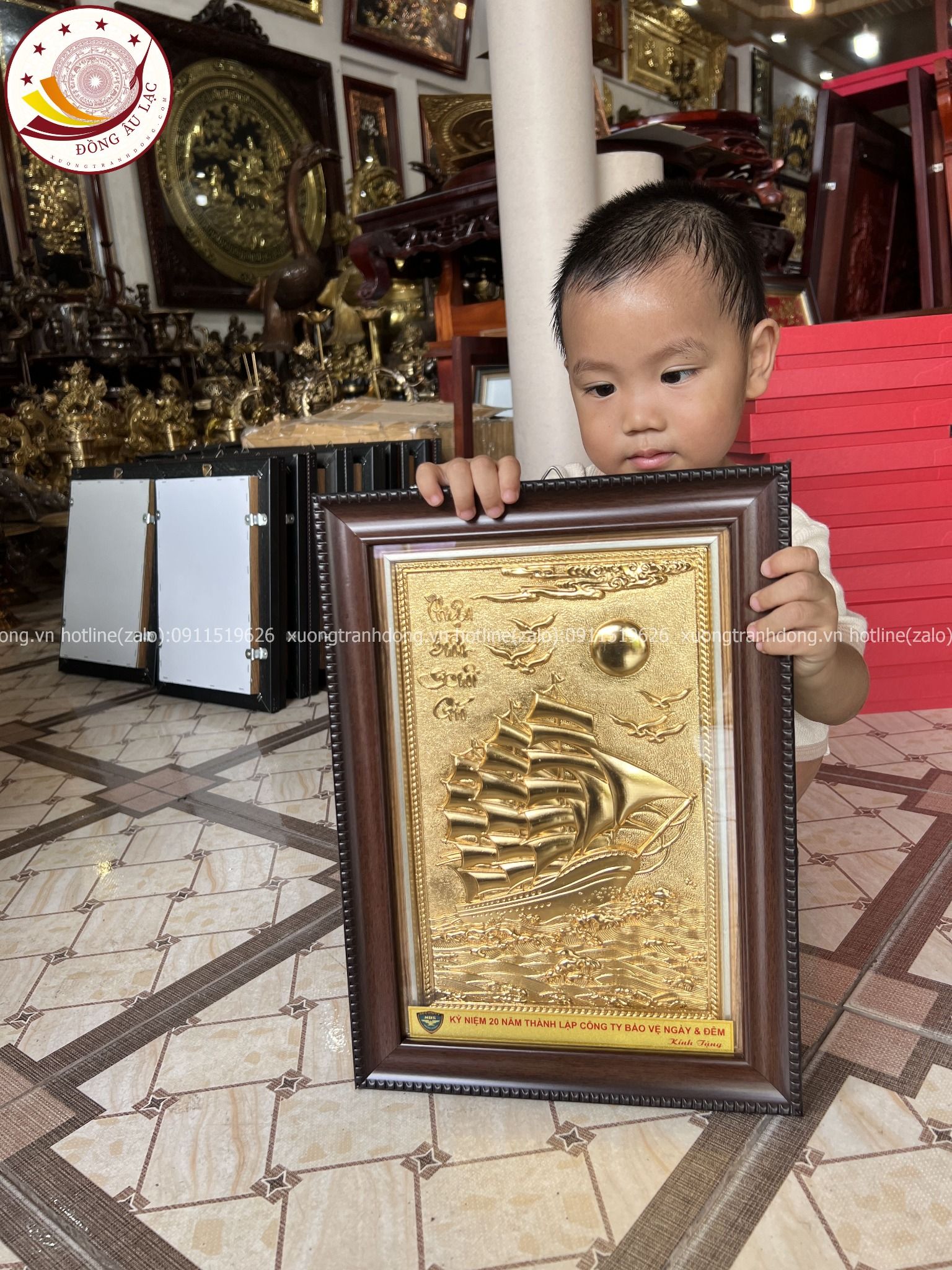 tranh qua tang thuan buom xuoi gio dong vang ma vang 24k kich thuoc 28x38cm mau 1 xuong tranh dong