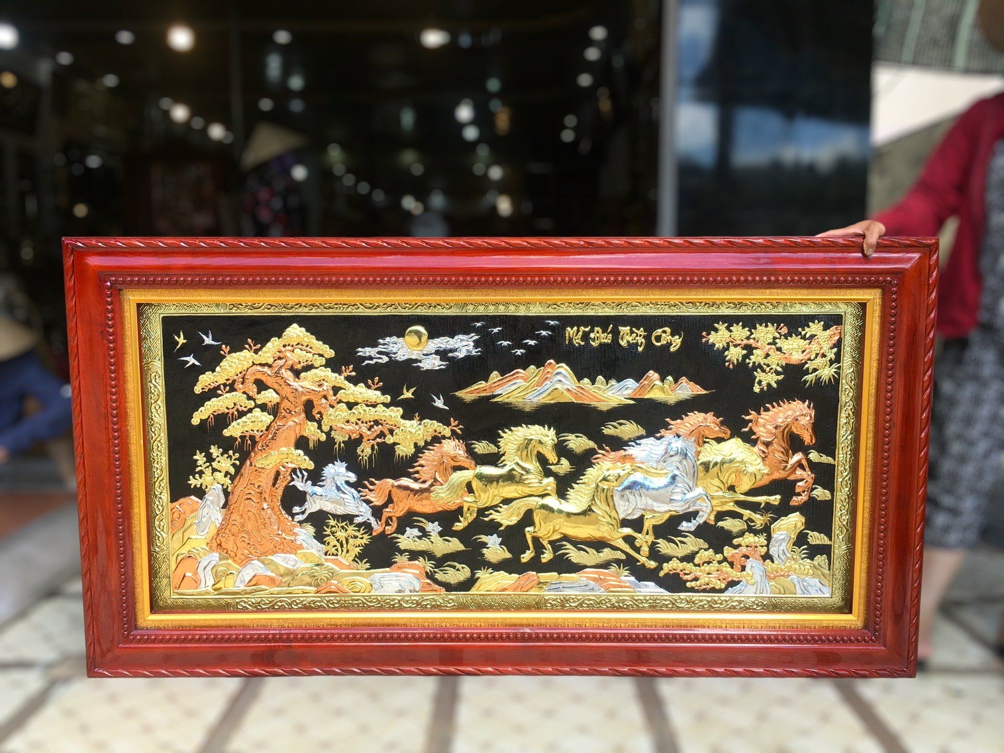 tranh ma dao thanh cong bang dong vang dat vang bac kt 1m7x90cm xuong tranh dong