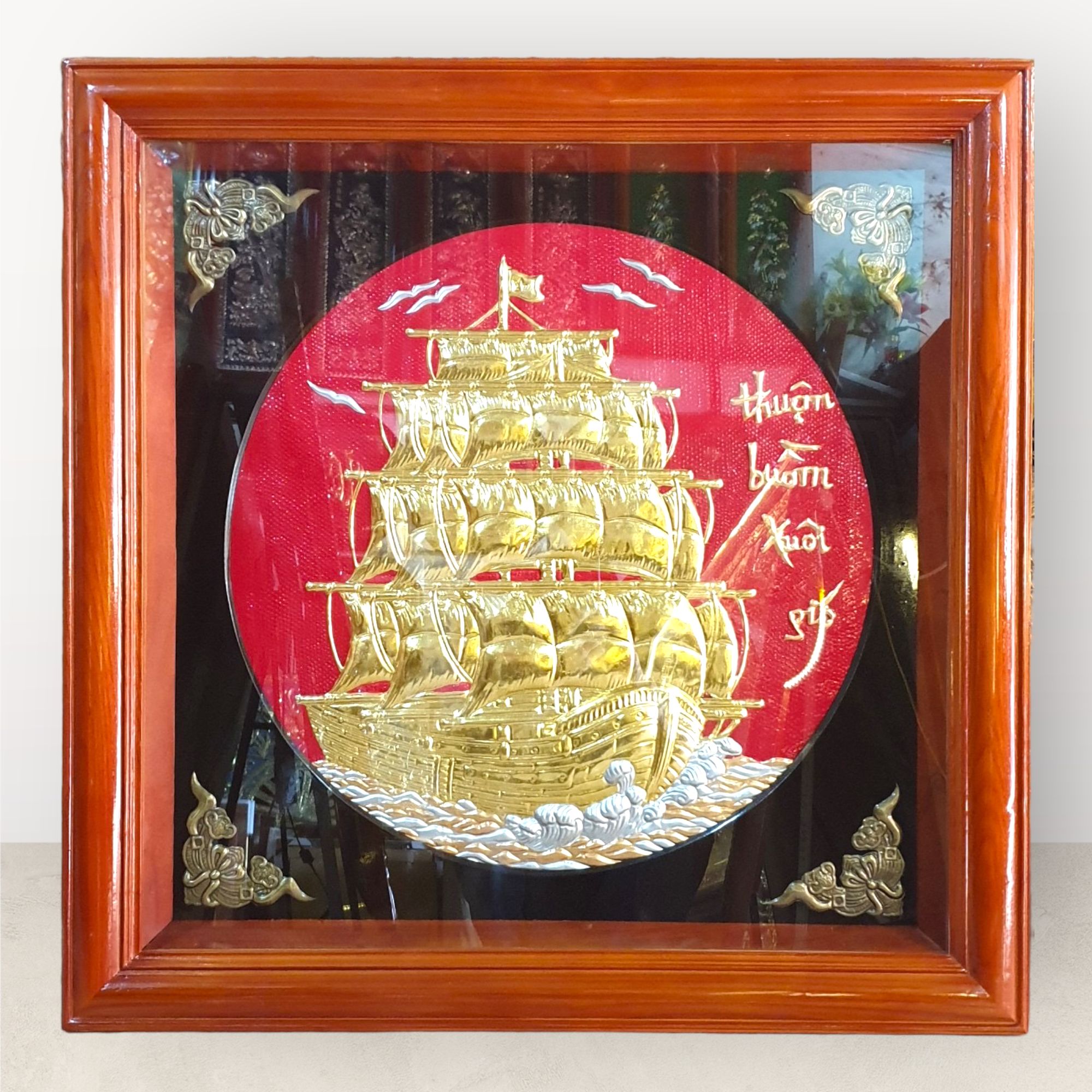 tranh qua tang thuan buom xuoi gio dong vang dat vang kich thuoc 80x80cm mau 1 xuong tranh dong