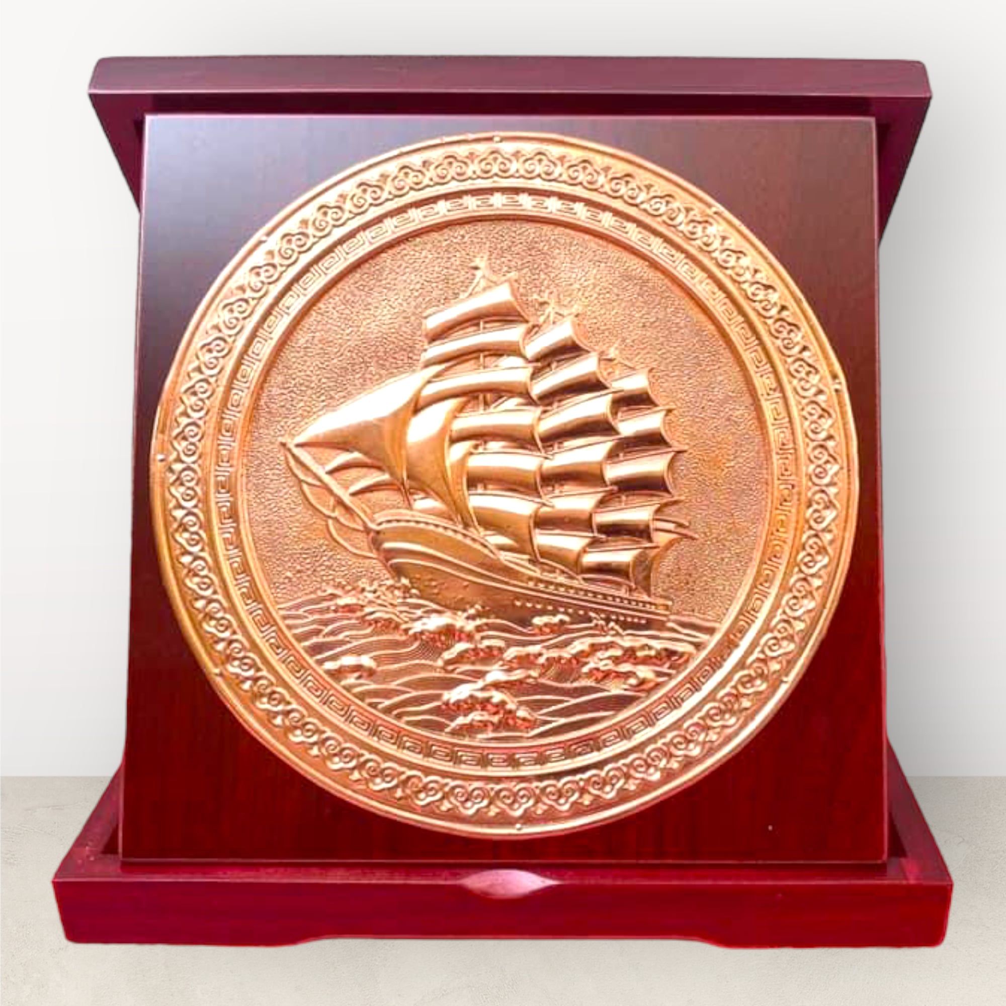 tranh qua tang thuan buom xuoi gio de ban dong do kich thuoc 23cm xuong tranh dong