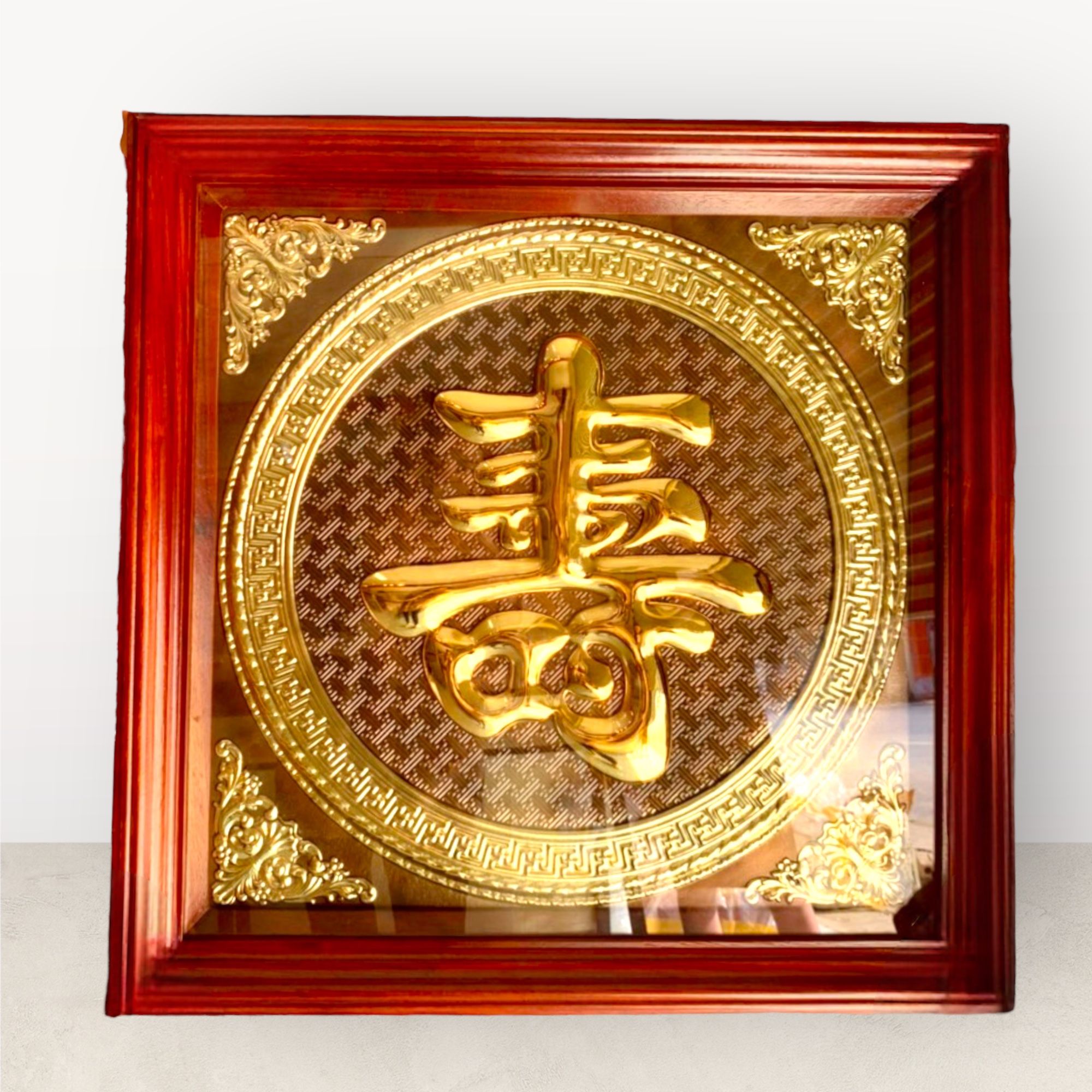 tranh qua tang chu tho bang dong vang ma vang chu kich thuoc 68x68cm xuong tranh dong