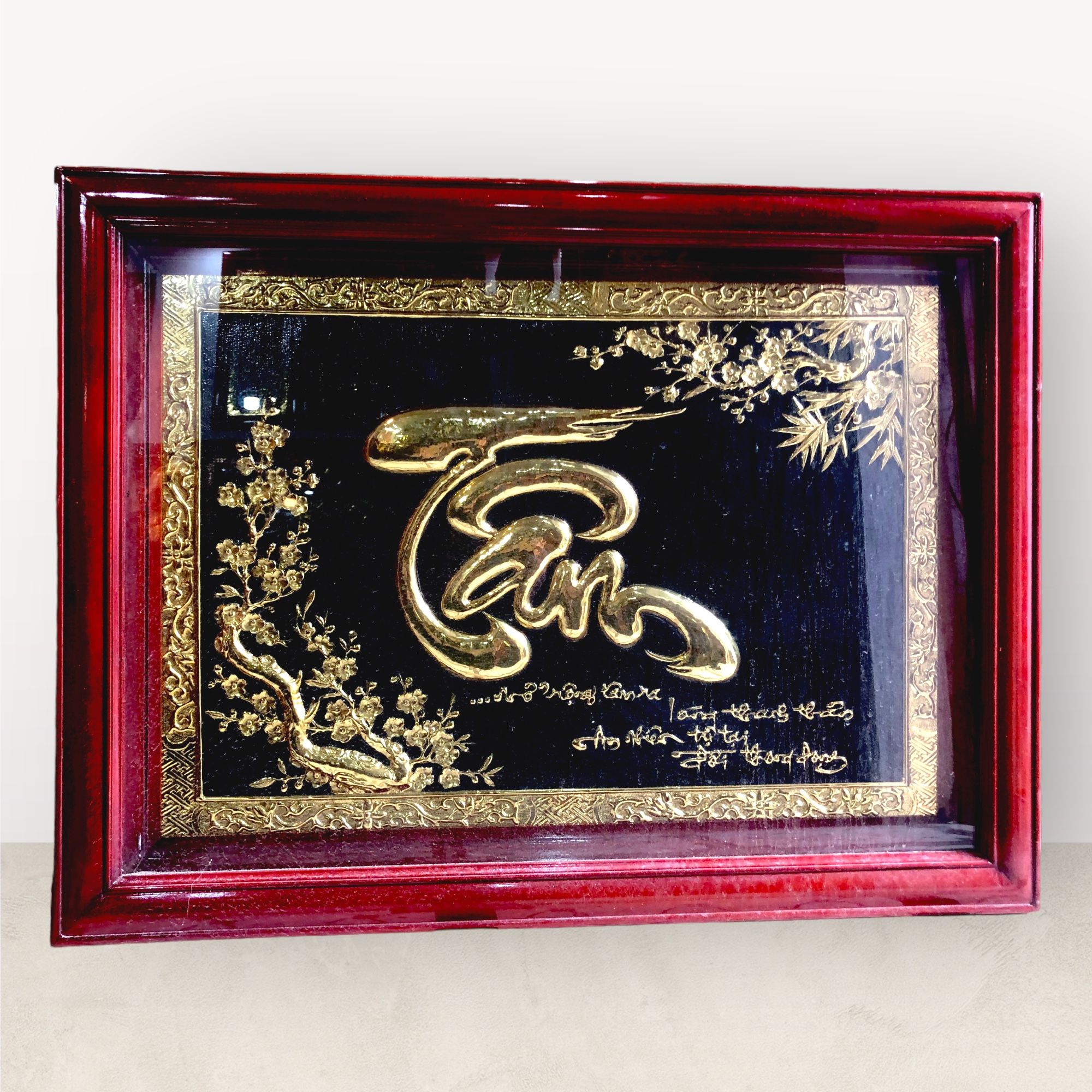 tranh qua tang chu tam bang dong vang kich thuoc 61x81cm xuong tranh dong