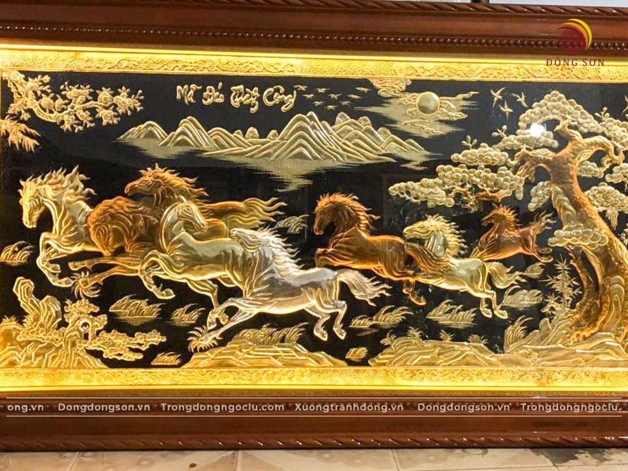 tranh ma dao thanh cong dong vang nen den dat vang kt 1m7x90cm