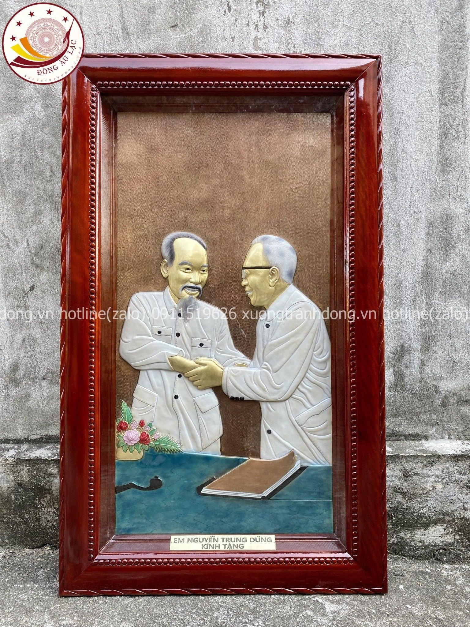 tranh qua tang danh nhan bac ho bac giap dong vang kich thuoc 60x100cm xuong tranh dong