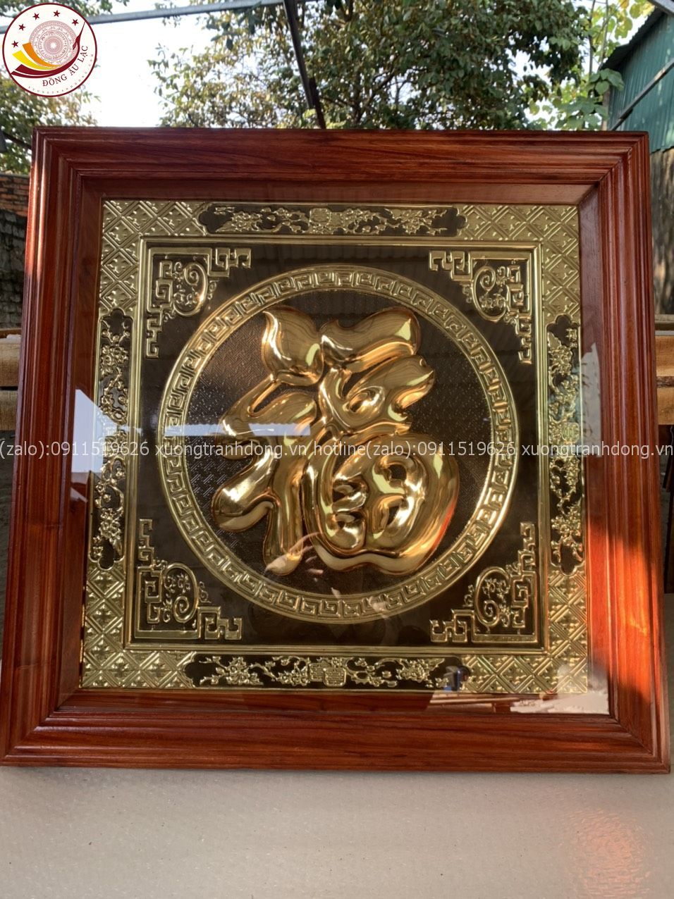 tranh qua tang chu phuc bang dong vang ma vang phan chu kich thuoc 68x68cm mau 1 xuong tranh dong