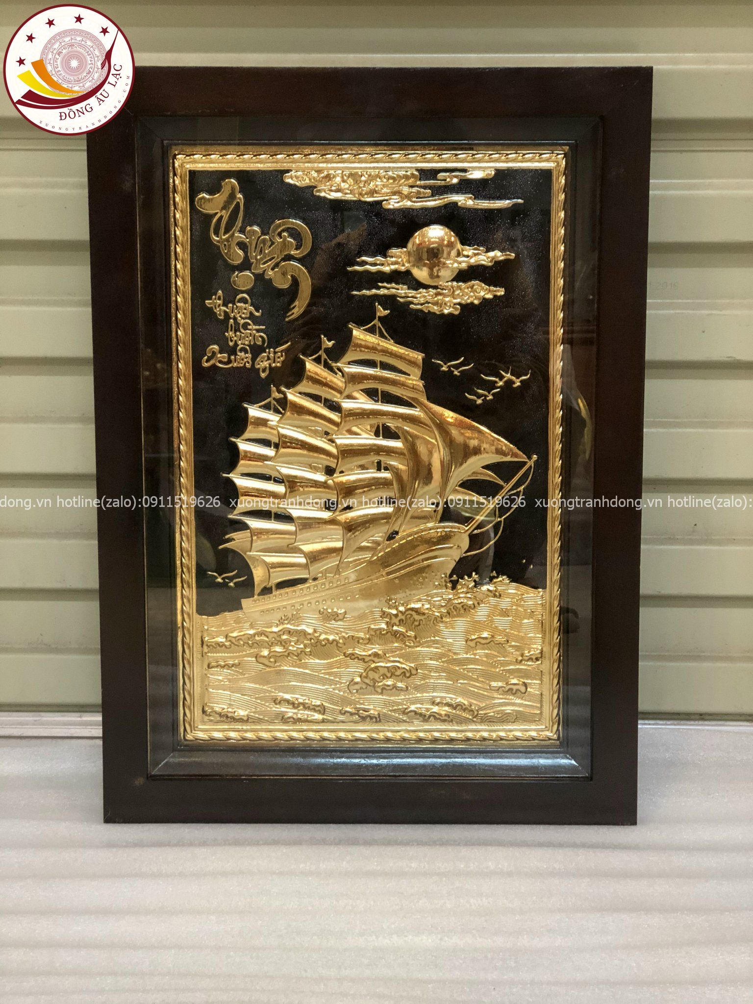 tranh qua tang thuan buom xuoi gio dong vang ma vang 24k kich thuoc 38x54cm mau 2 xuong tranh dong