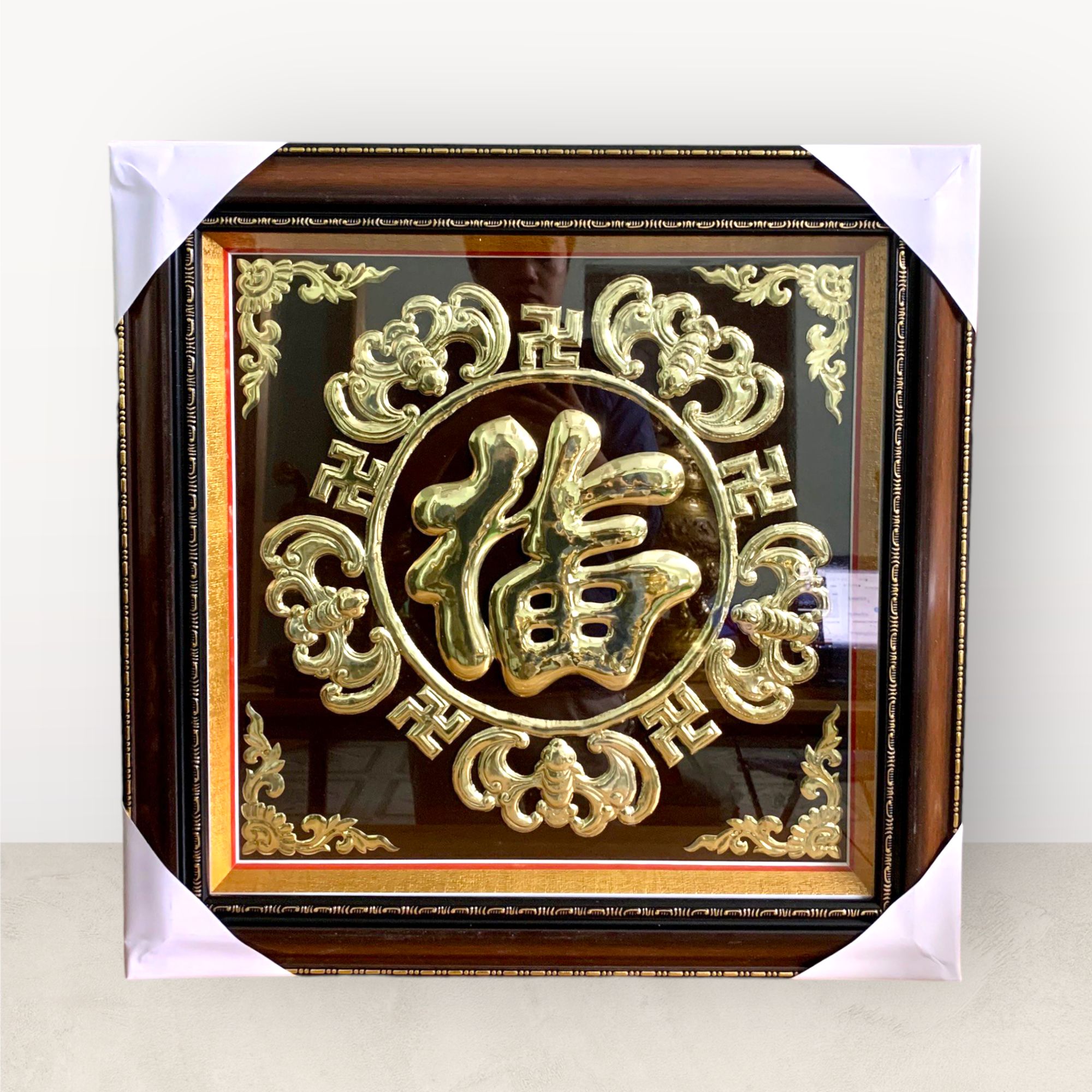 tranh qua tang chu phuc ngu phuc bang dong vang kich thuoc 60x60cm mau 3 xuong tranh dong