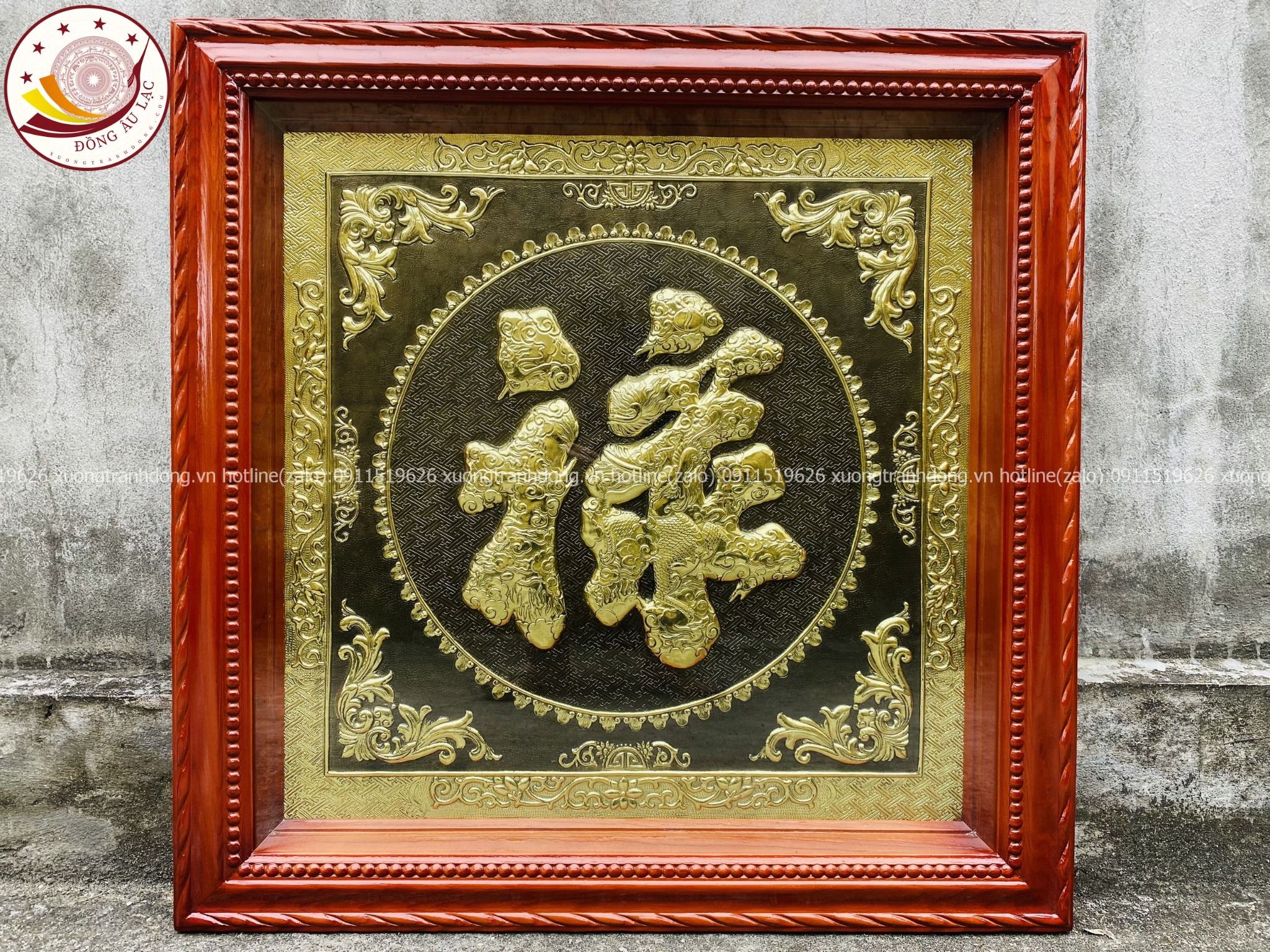 tranh qua tang chu loc bang dong vang kich thuoc 86x86cm xuong tranh dong