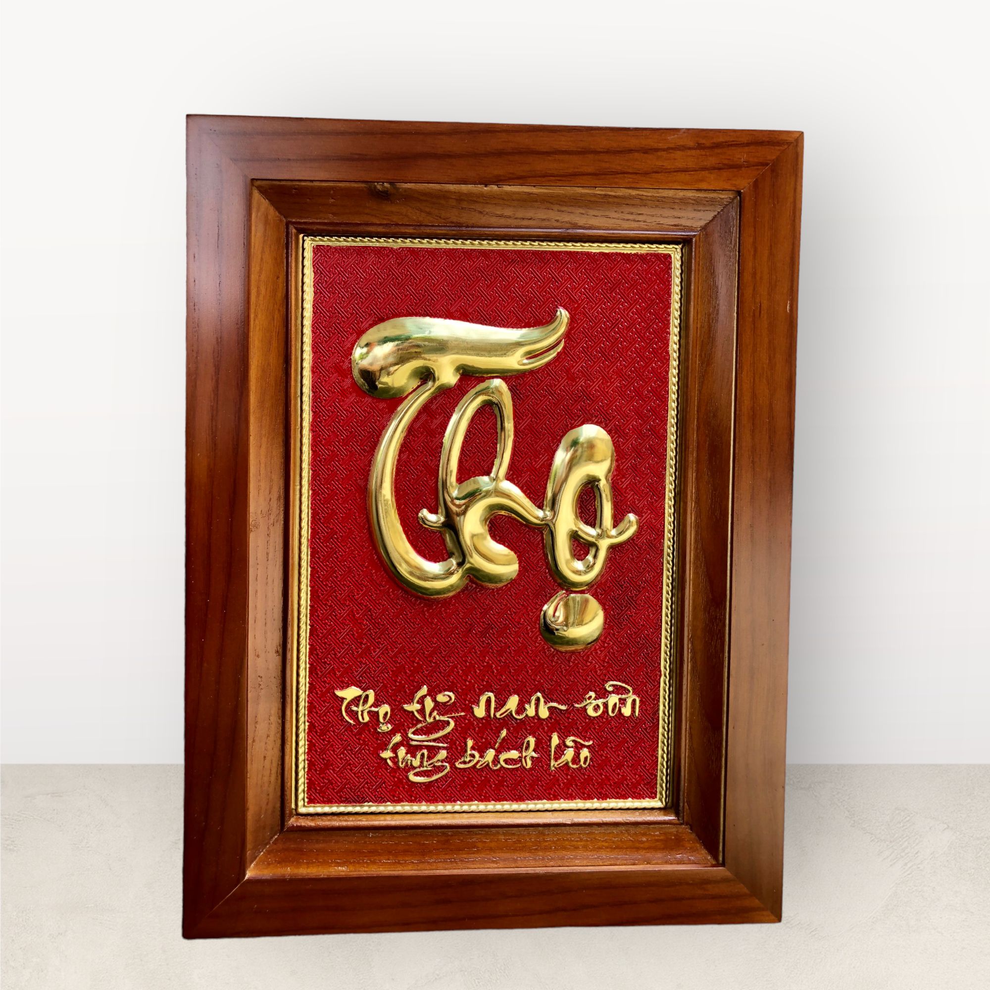 tranh qua tang chu tho bang dong vang kich thuoc 28x38cm mau 3 xuong tranh dong