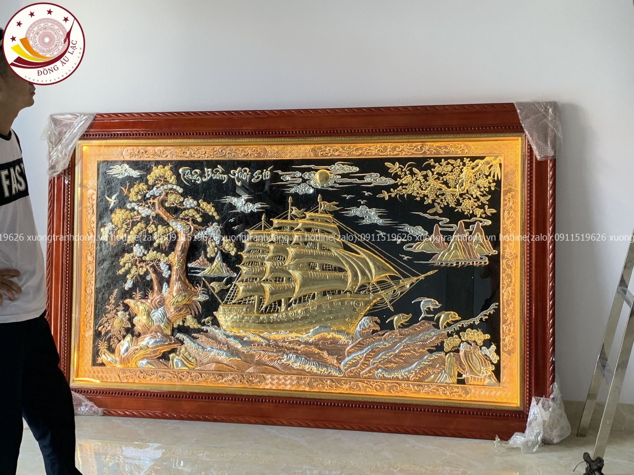 tranh thuan buom xuoi gio bang dong do dat vang kt 1m55x2m55 xuong tranh dong