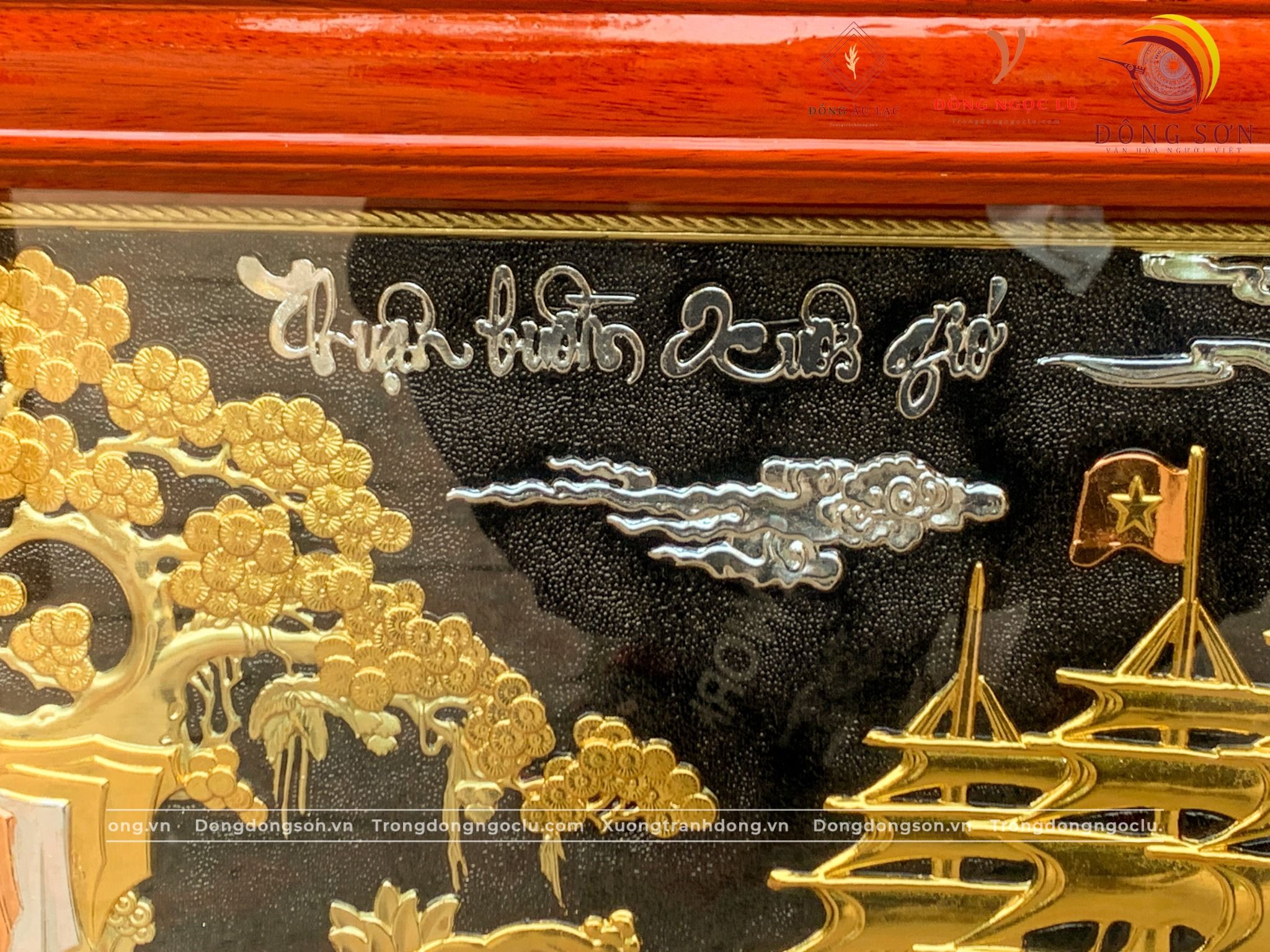 tranh thuan buom xuoi gio bang dong dat vang cao cap tranh qua tang dep kich thuoc 90cm x 50cm