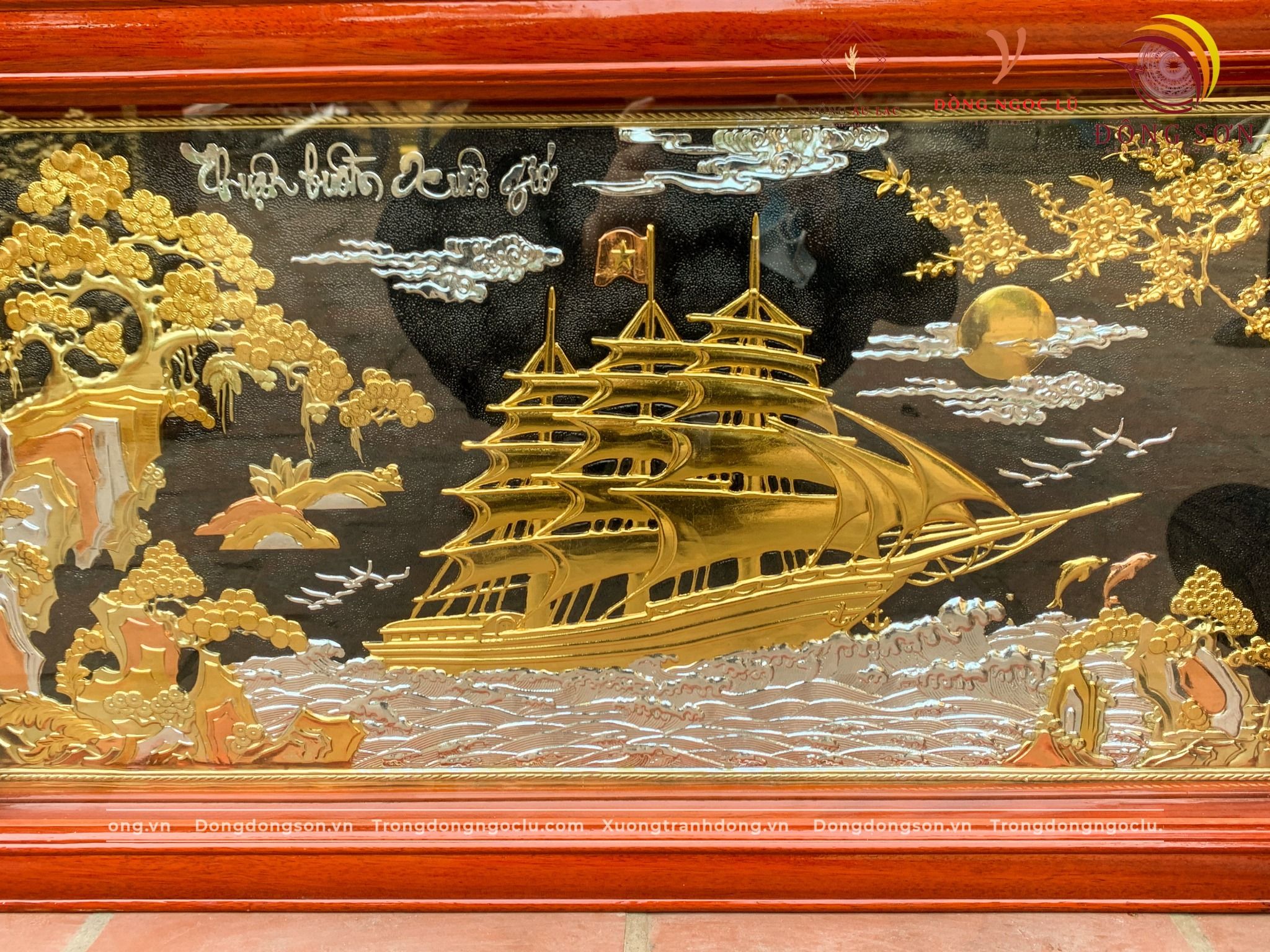 tranh thuan buom xuoi gio bang dong dat vang cao cap tranh qua tang dep kich thuoc 90cm x 50cm
