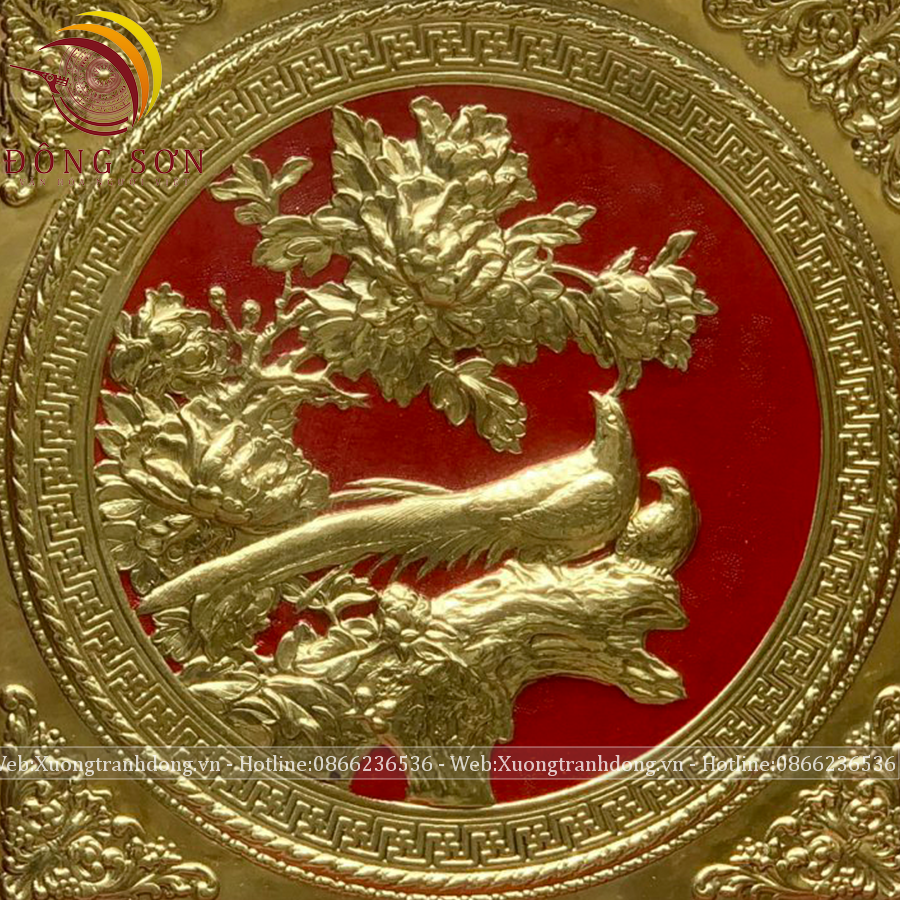 tranh phu the vien man dong vang kich thuoc 38x38cm nen do khung soi
