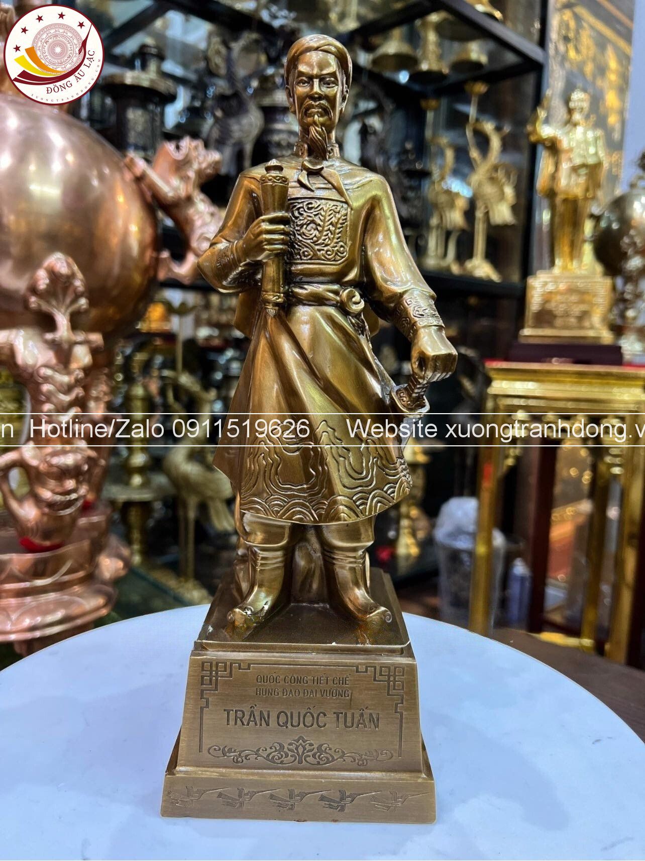 tuong tran quoc tuan dong vang gia co cao 30cm xuong tranh dong