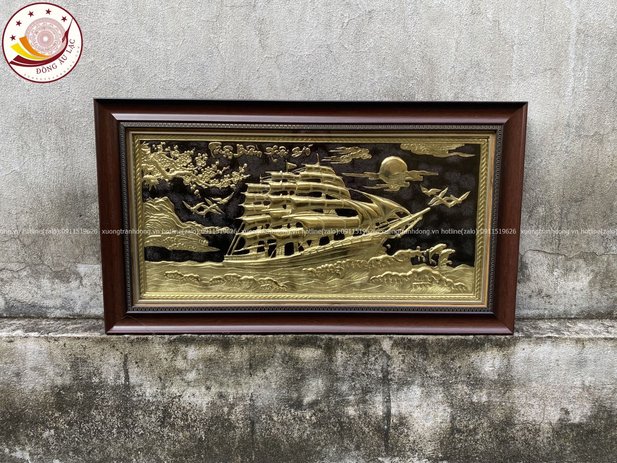 tranh qua tang thuan buom xuoi gio dong vang kich thuoc 38x68cm mau 2 xuong tranh dong