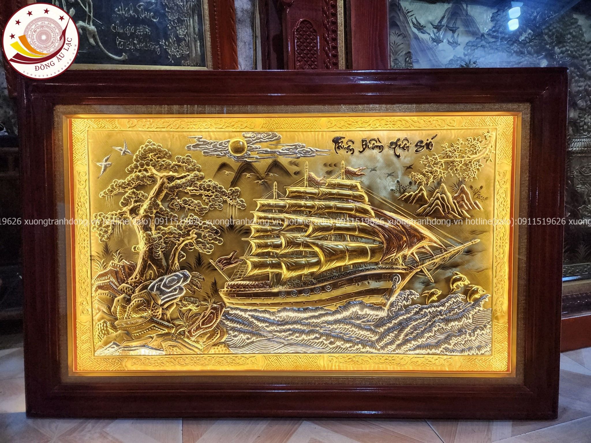 tranh thuan buom xuoi gio bang dong vang nen xuoc dat vang bac kt 72cmx112cm xuong tranh dong