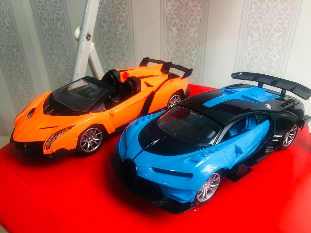 RSTAR-NDC4: FD0101 Siêu Xe Điều Khiển Từ Xa, Dùng Pin