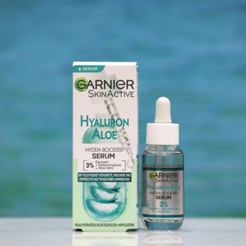  Serum Hyaluron ALoe của Garnier, 30ml 