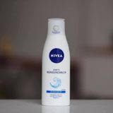  Sữa Rửa Mặt Tẩy Trang Nivea Bổ Sung Vitamin E, 200 ml 