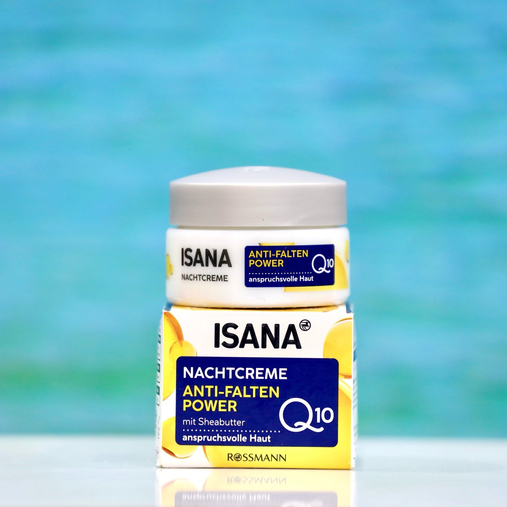  Kem dưỡng da Isana Q10 ban đêm hộp 50ml 