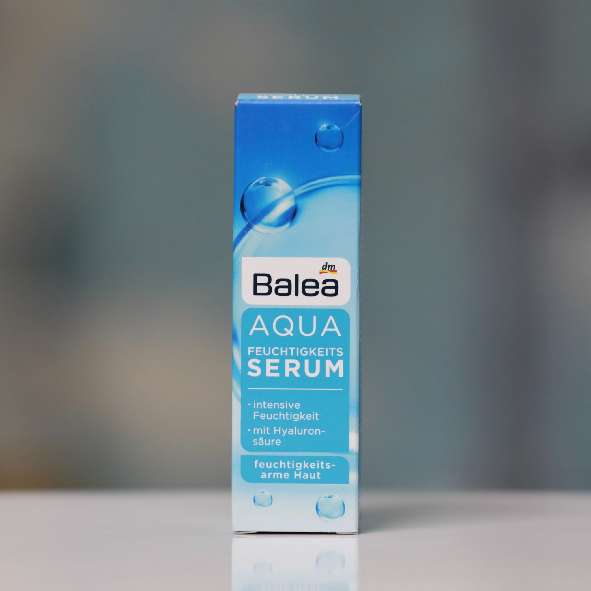  Serum Balea Aqua giúp cung cấp độ ẩm làm da săn chắc và căng mịn, 30ml 