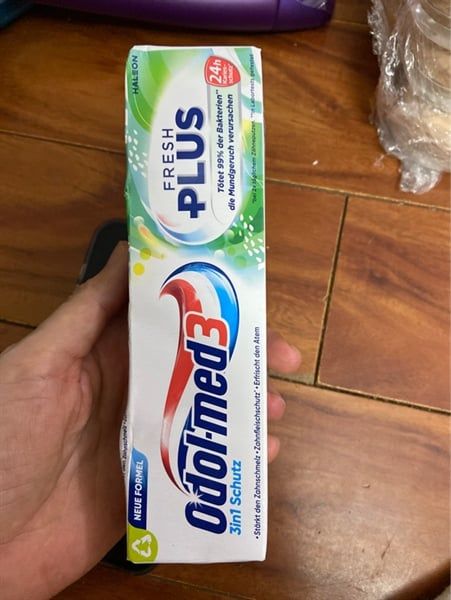 Kem đánh răng odomed 3 fresh plus 
