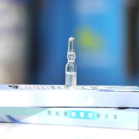  Huyết thanh Balea Beauty Effect 7 Fach Hyaluron, hộp 7 ống - Dưỡng Da Căng Mịn & Săn Chắc 