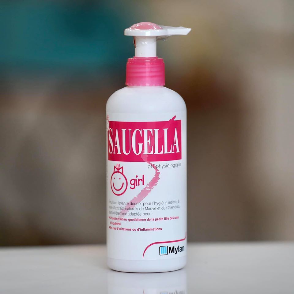  Dung dịch vệ sinh cho bé gái Saugella dung tích 200ml 